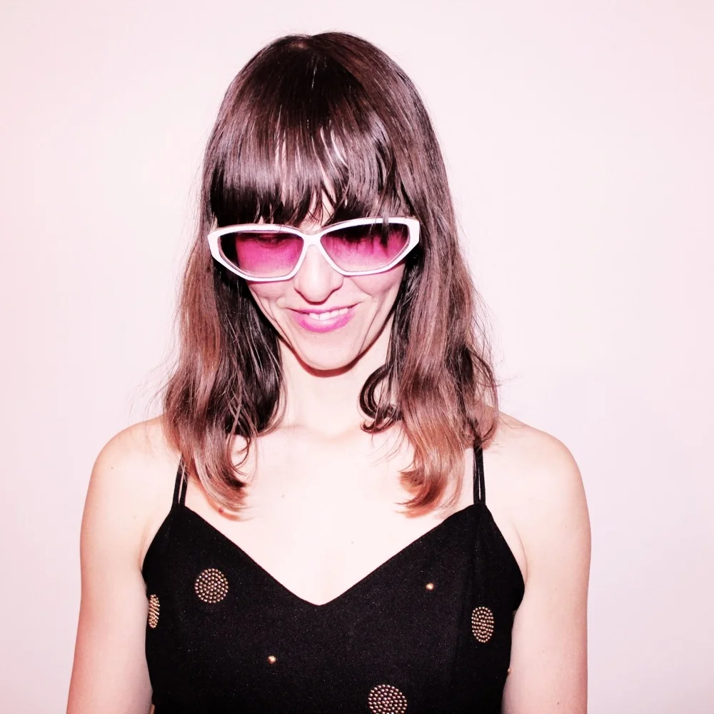 JenniferCastle_Sunglasses_Press_byCashHoney.jpg