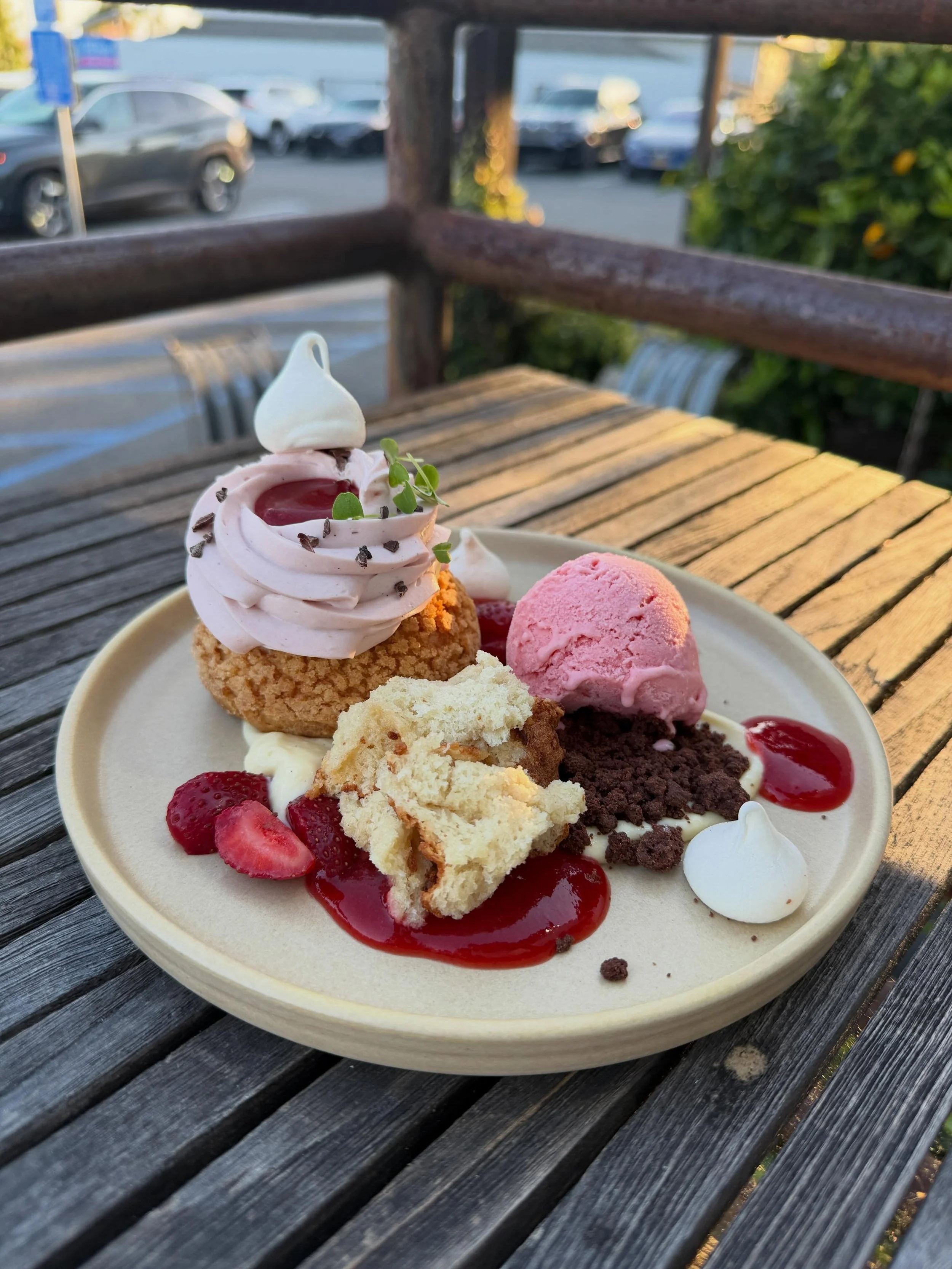 Strawberry &amp; Chocolate Cream Puff
Dark Chocolate Mousse, Whipped Strawberry Ganache, Cocoa Streusel, Angel Food Cake &amp; Strawberry Ice Cream
