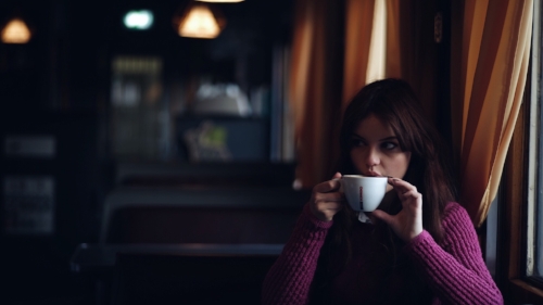 Lily (Joli House Blog) getting a much needed coffee to ward off the nippy temperatures.
