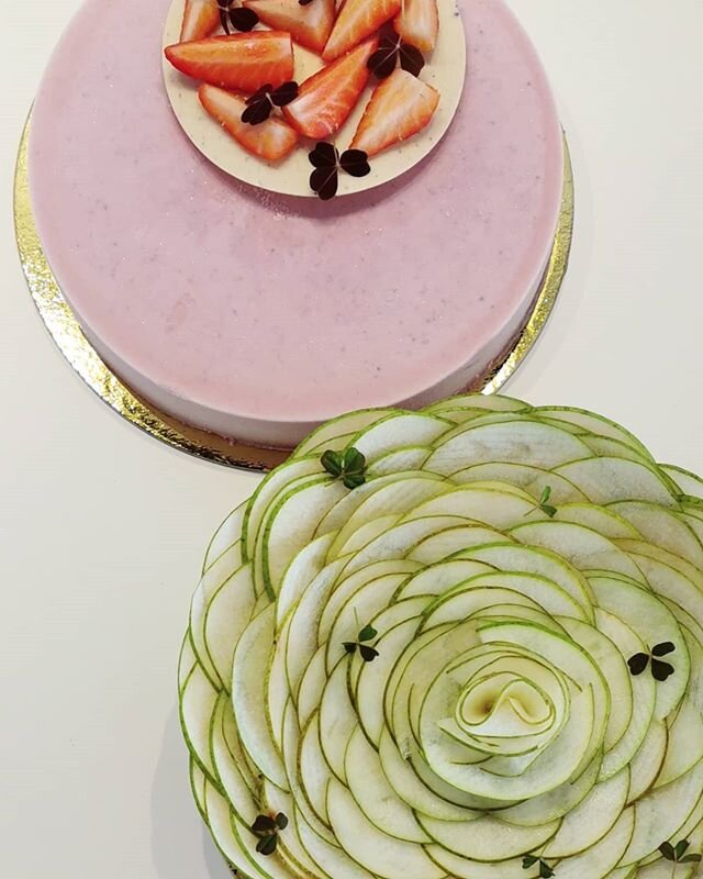 Birthday Cakes 🍰 recipes by Maja Vase &hearts;️
#dessert #pastry #cake #foodporn #foodlover #patisserie #pastrylife #instayum #callebautinspiremedk #beautifulcuisine #f52grams #feedfeed #hautcuisine #foodphotography #summer #kager #konditor #p&aring