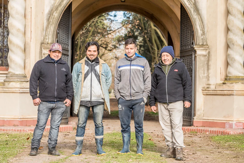 Equipo de Trabajo: Preparación de ventas y mantenimiento cascos.