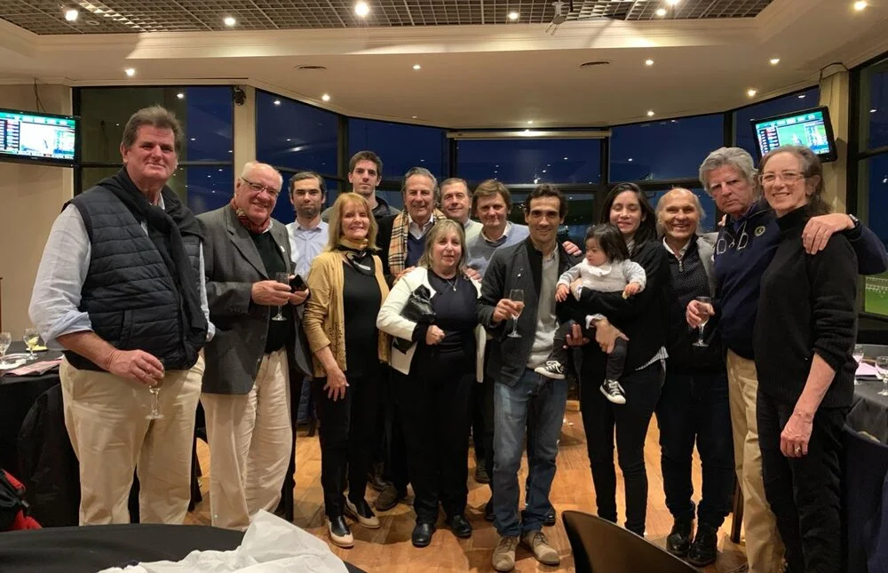 El equipo del Haras El Paraiso y Stud los Patrios junto a Damian Ramella y su familia