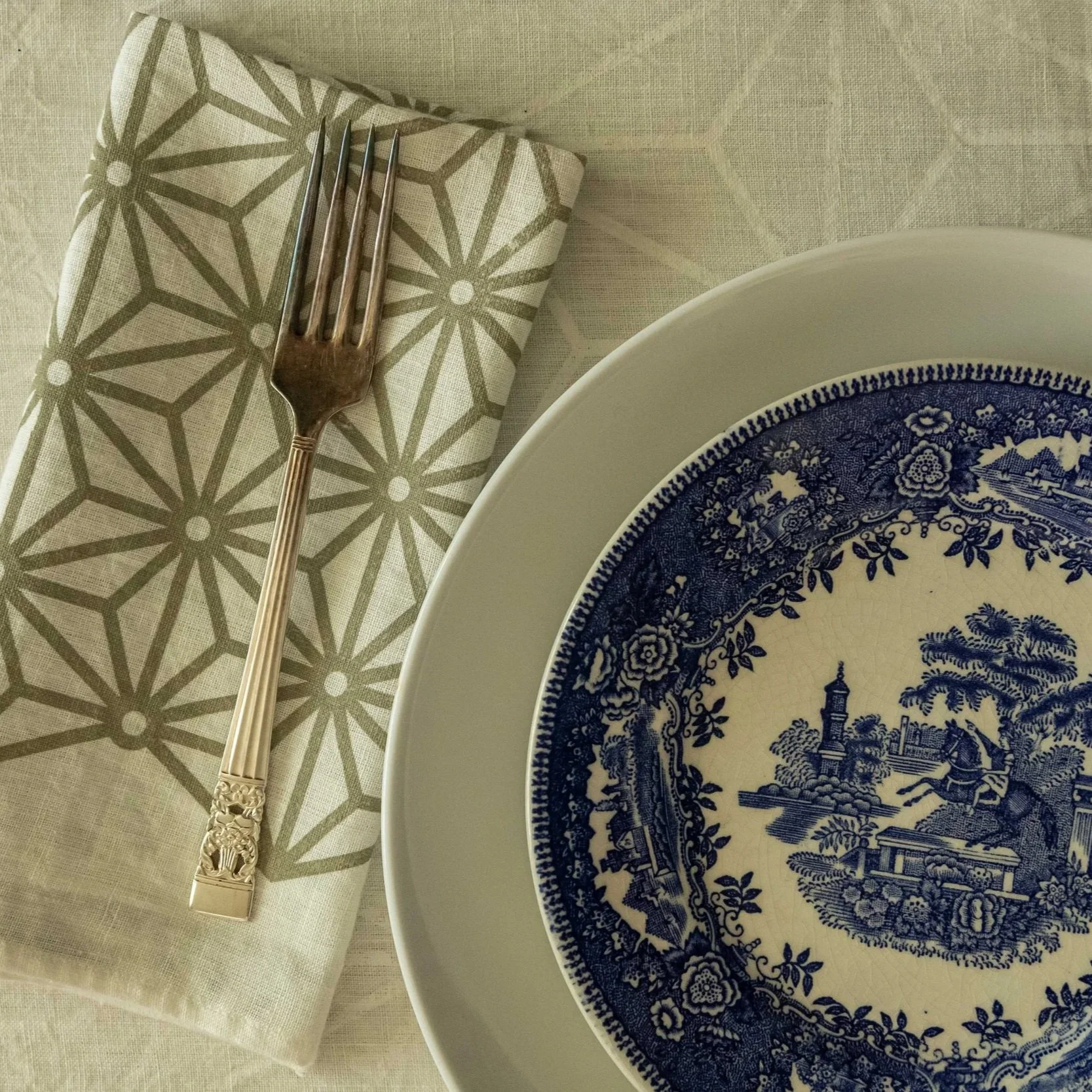 Table+Napkins+%2872+of+86%29.jpg