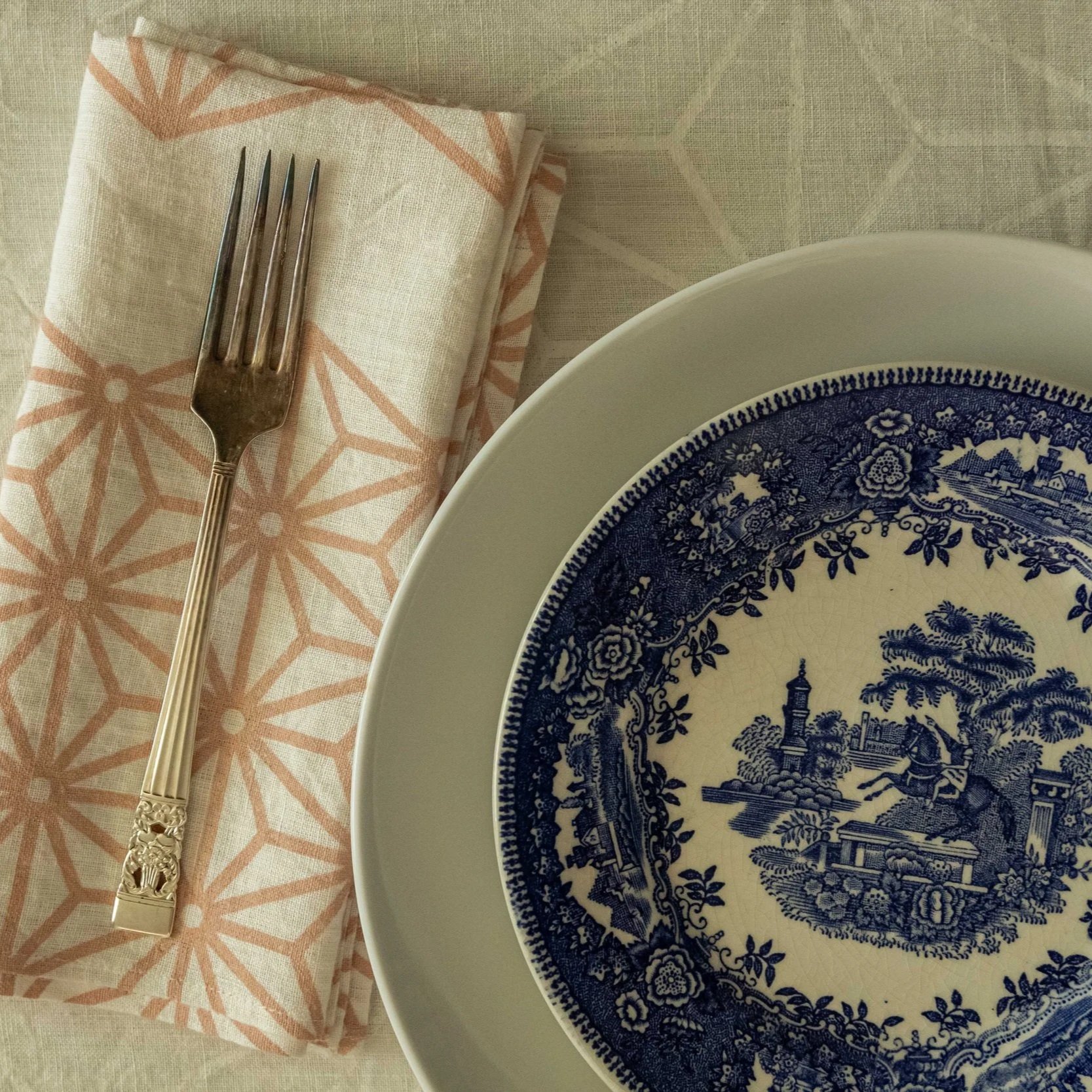 Table+Napkins+%2870+of+86%29+%281%29.jpg