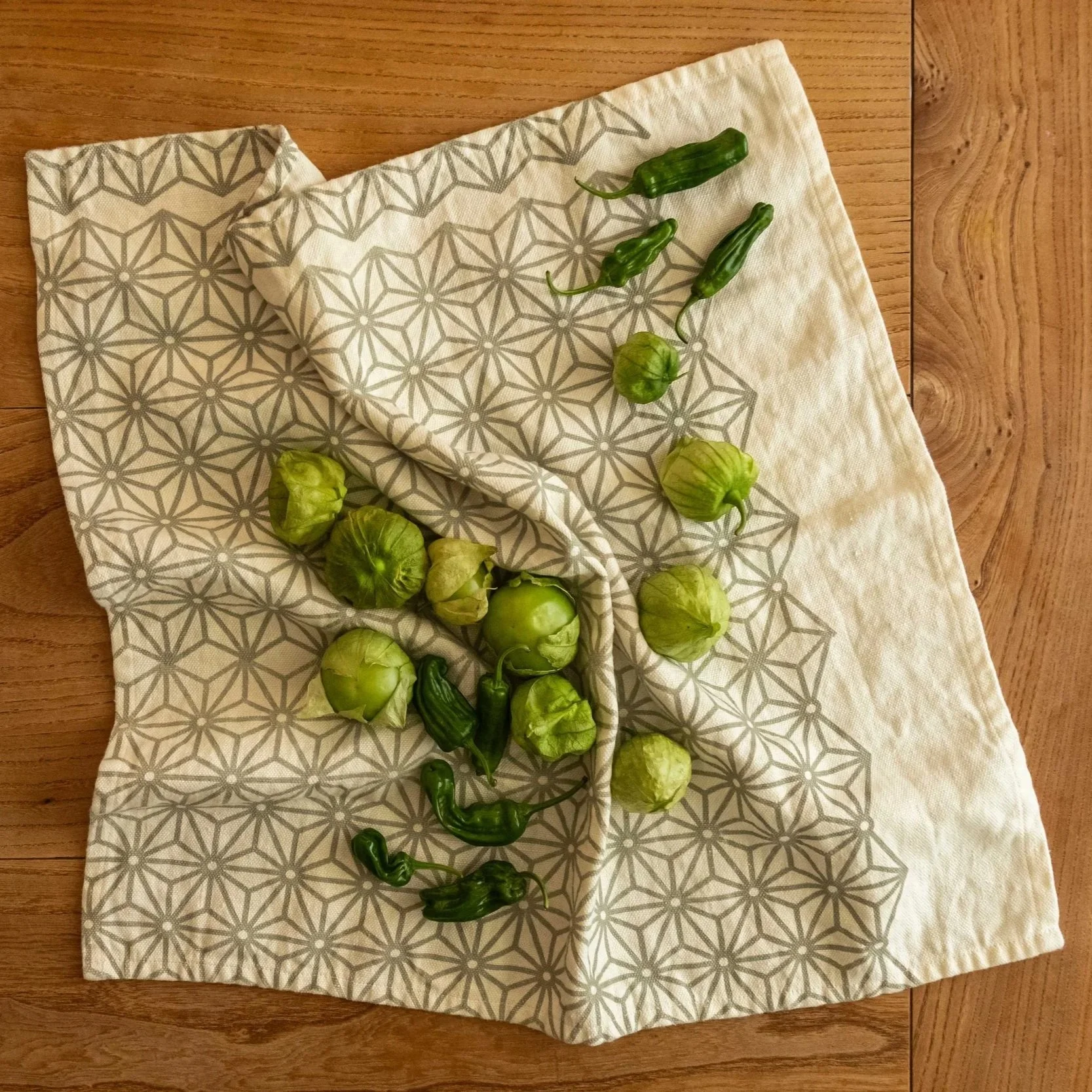 Tea+Towels+%2860+of+147%29.jpg