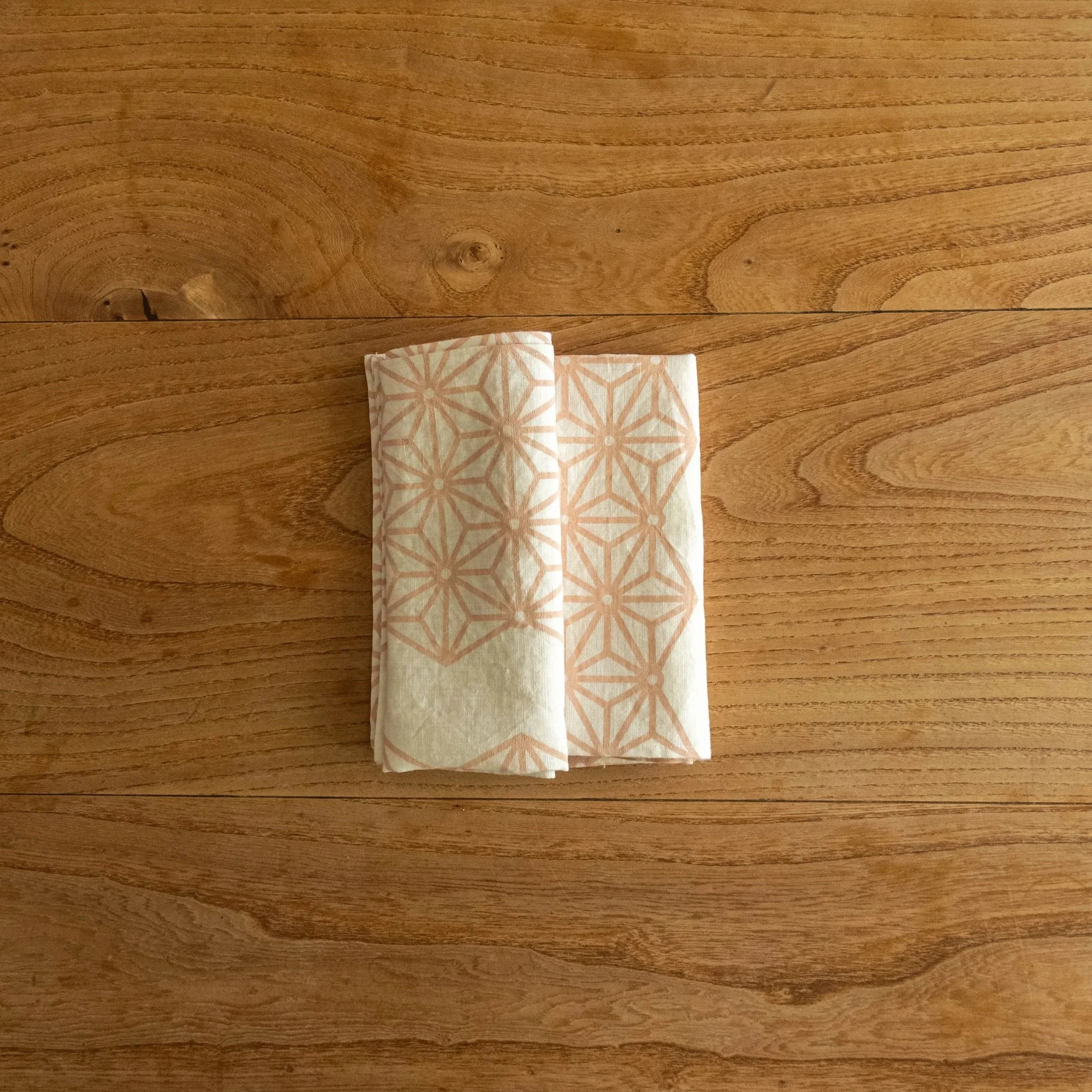 Table+Napkins+%2827+of+86%29.jpg