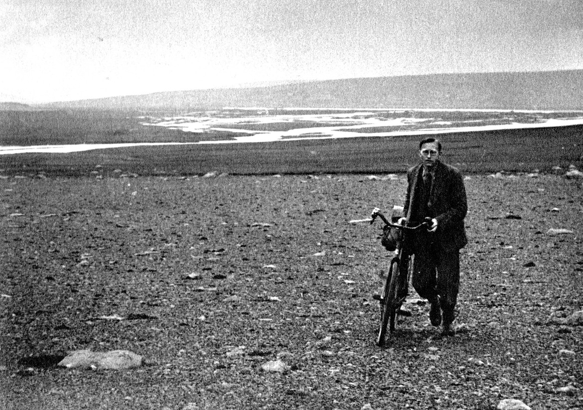 Horace Dall 1933