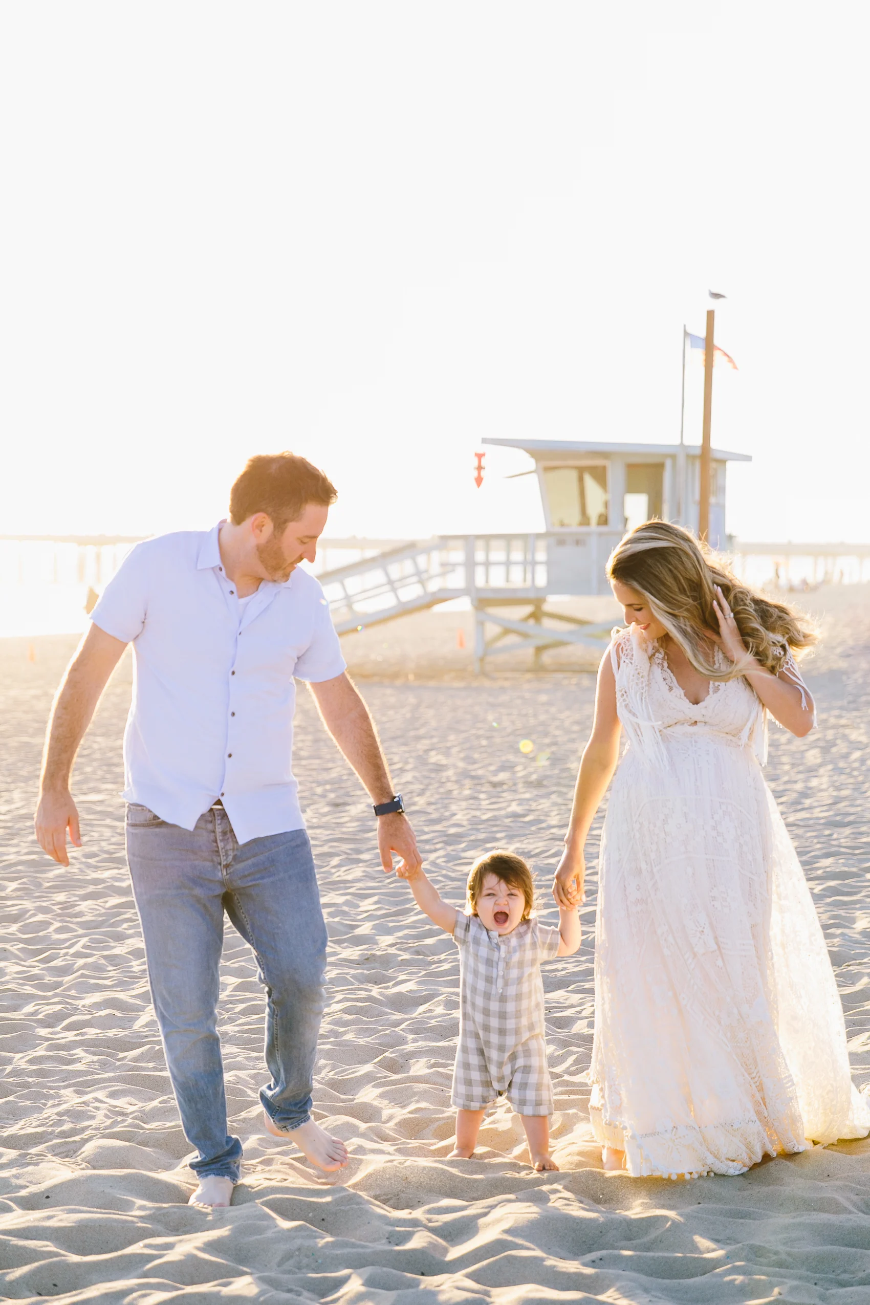 Los_Angeles_Family_Photographer_Maternity_Photos_Baby_Pregnancy_Venice_Beach_Golden_Hour-0495.jpg
