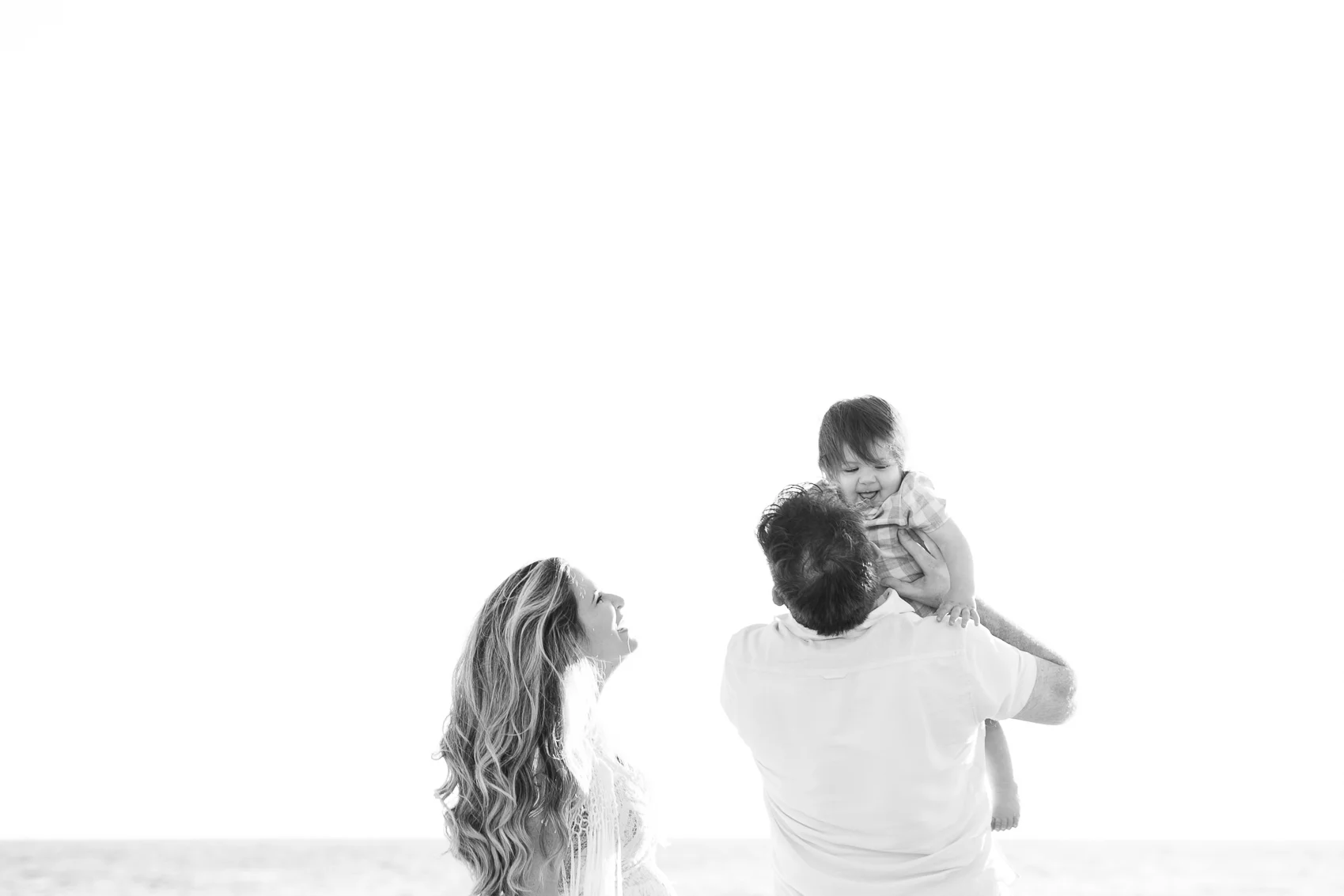 Los_Angeles_Family_Photographer_Maternity_Photos_Baby_Pregnancy_Venice_Beach_Golden_Hour-0806.jpg