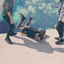 220px-Hummingbird_(local_natives_album).jpg
