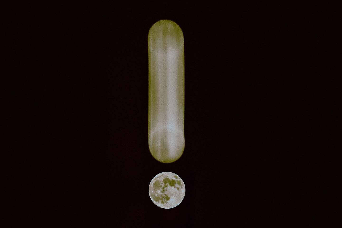Comets + Supermoons

#ronirosephotography #alternativewedding #rocknrollwedding #vintage #create #weddingphotography #wedding #uniqueweddingphotography #illinoisphotographer #filmlives #illinoisweddingphotography #love #engaged #loveislove #chicagobr