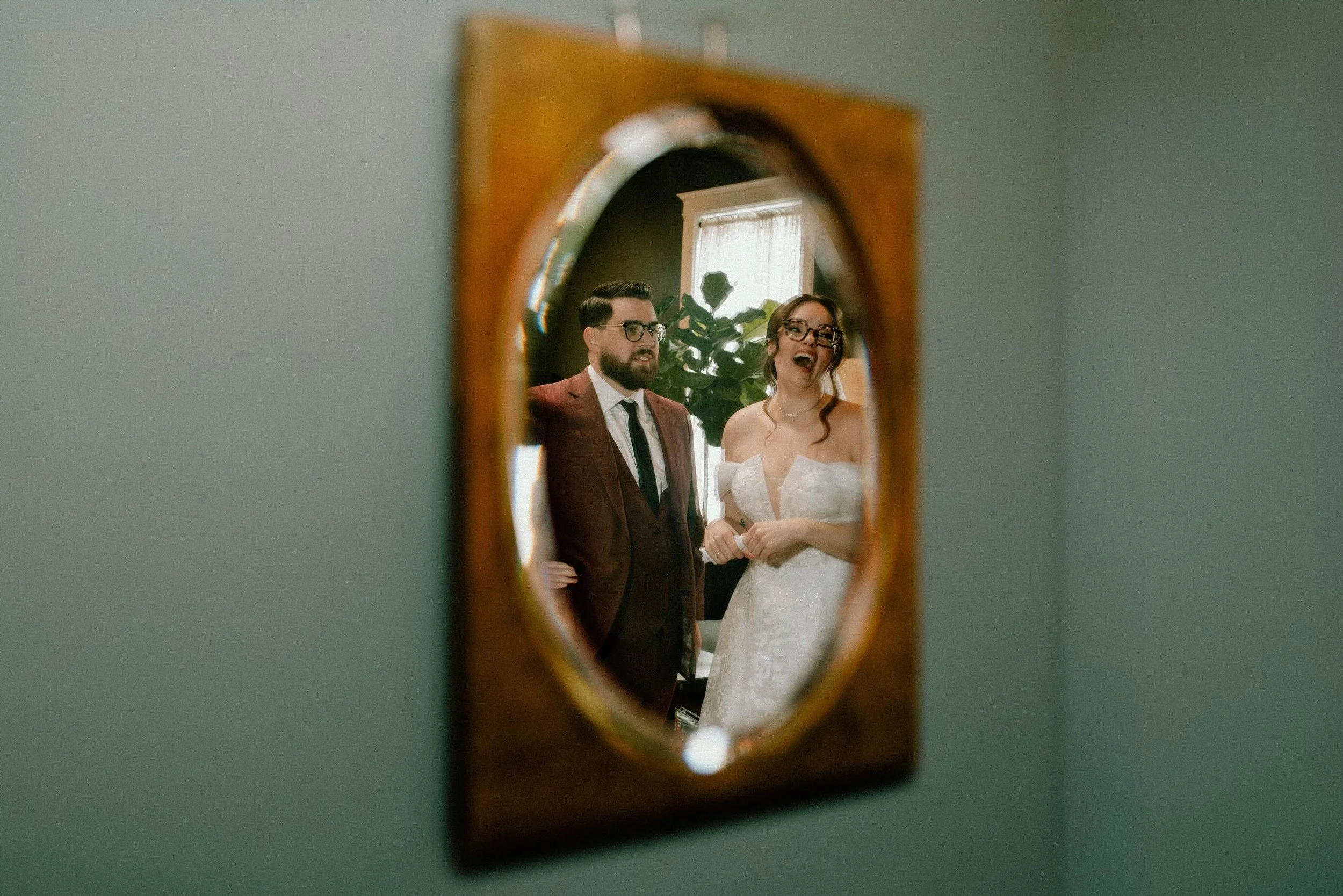 Kennedy + Mac

#weddingphotography #chicago #chicagowedding #offbeatweddingphotography #wedding