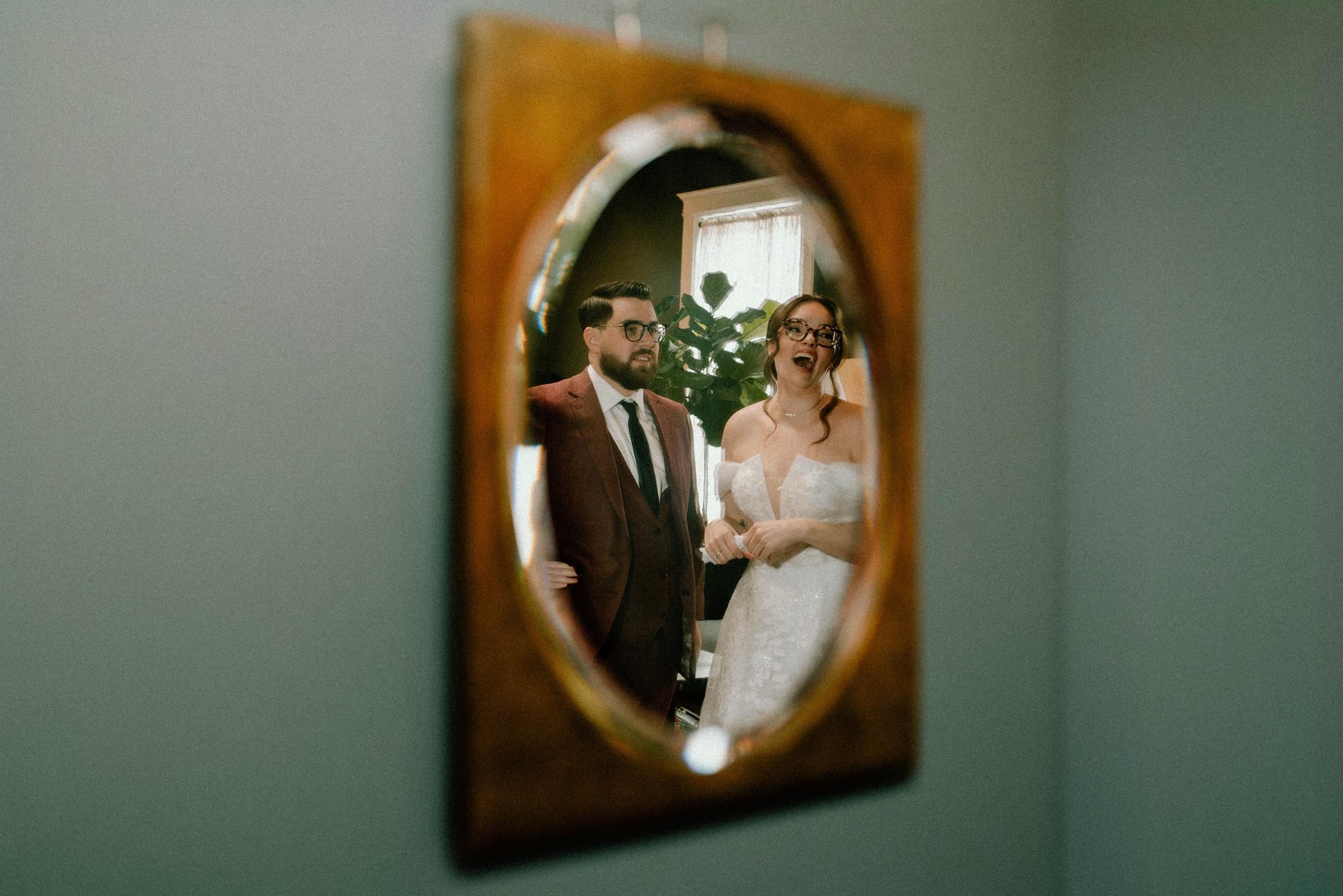 Kennedy + Mac

#weddingphotography #chicago #chicagowedding #offbeatweddingphotography #wedding