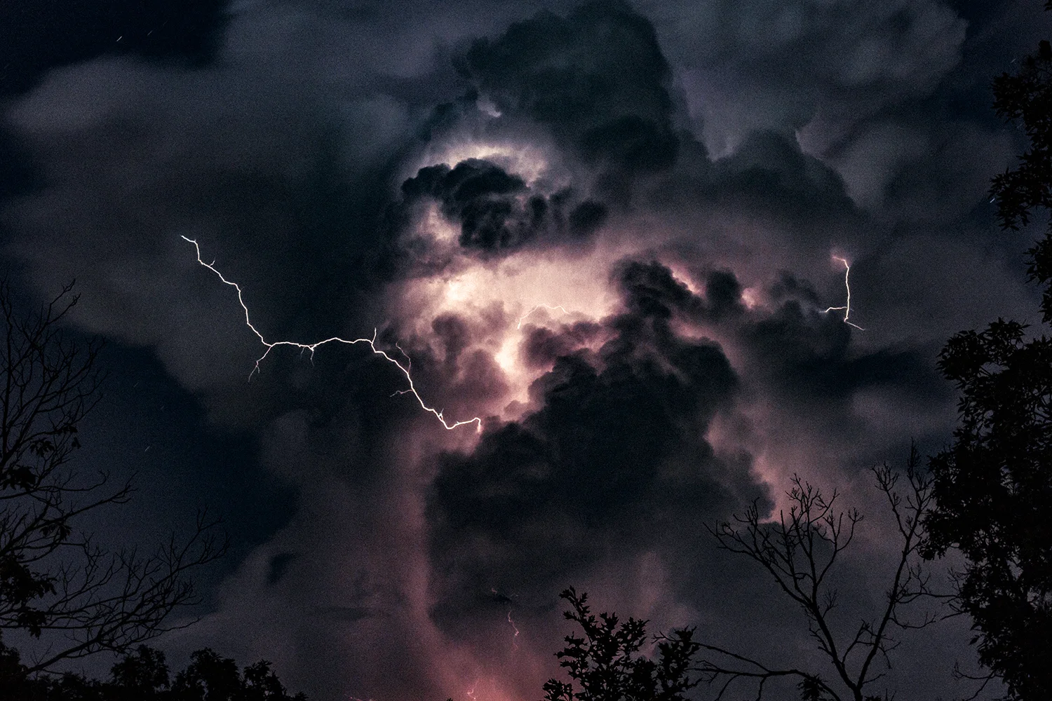 Thunderhead, 2015 Kansas, United States 50mm f/1.4 30 sec ISO 640