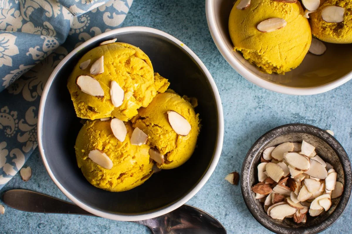 golden-milk-coconut-ice-cream-thumbnail-fw1200.jpg