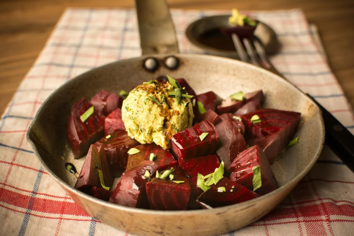 smoked-beets-with-balsamic-glaze-herbed-chevre-thumbnail-fw1200.jpg