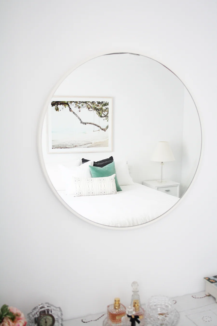 mirror bedroom sml.jpg