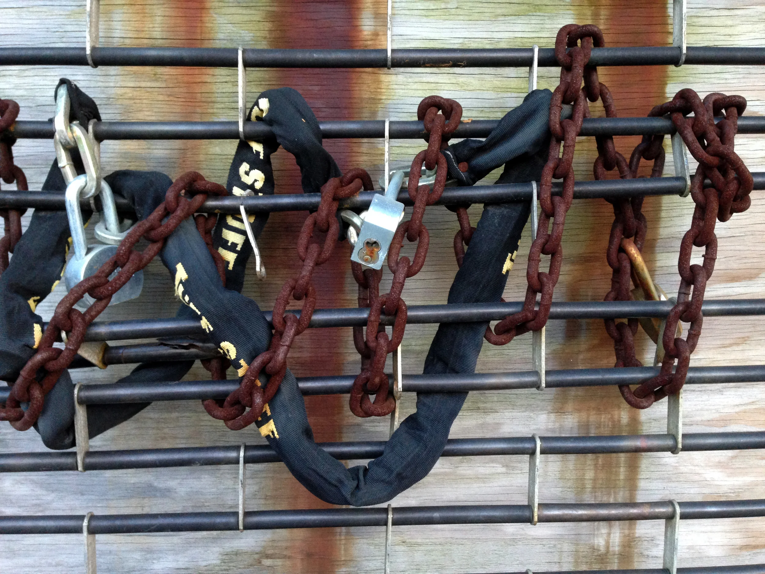 I came across these as we walked along East 1st Street in Mt. Vernon. I didn't know it at the time, but they would perfectly depict the kind of bondage we allow ourselves to live under when we refuse to allow God to control our lives.