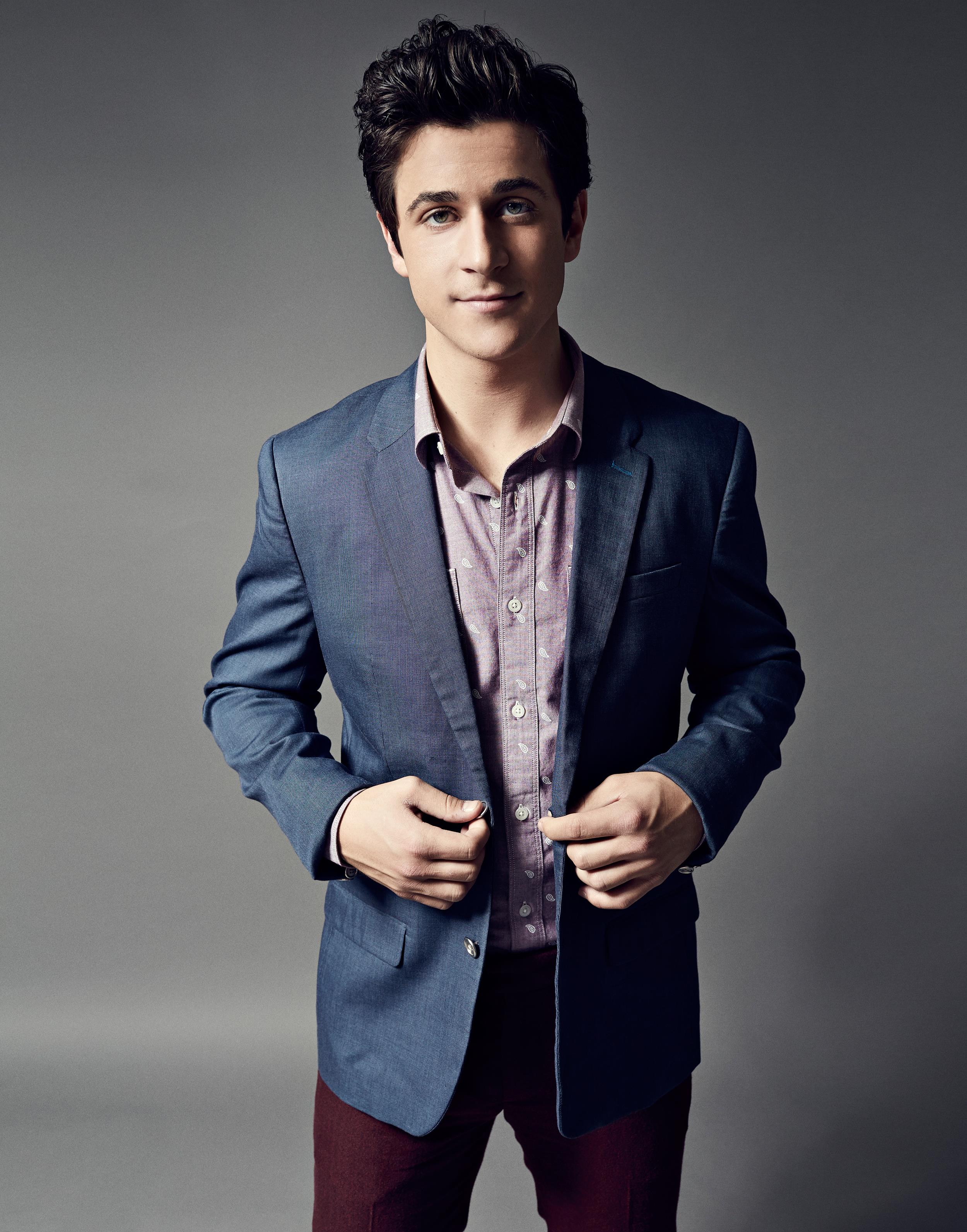 Actor - David Henrie / Men's Grooming - Mara Capozzi