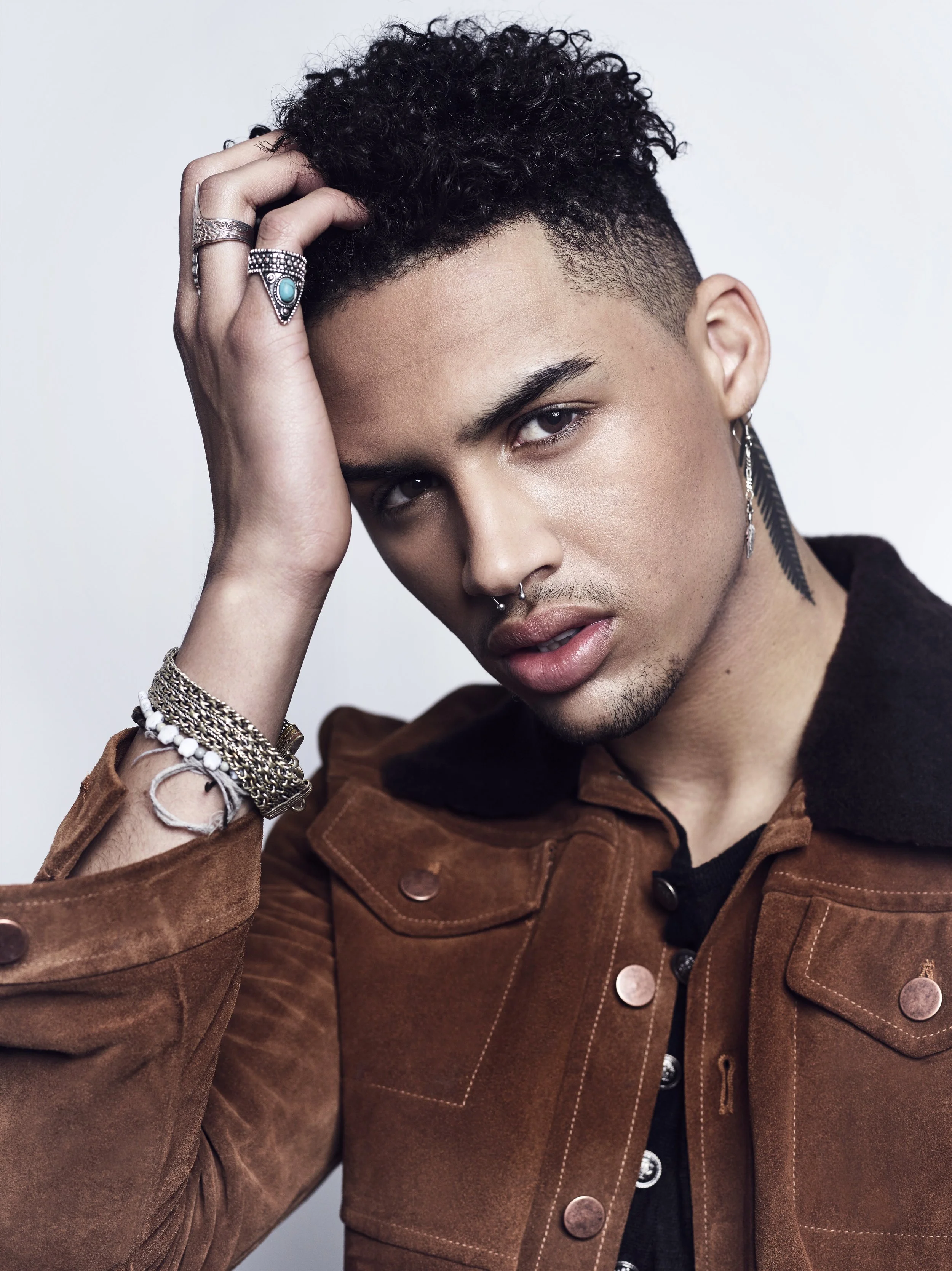 JAXON "Elevate" Musician - Men's Grooming Bu Mara Capozzi / Photo By Benjo Arwas