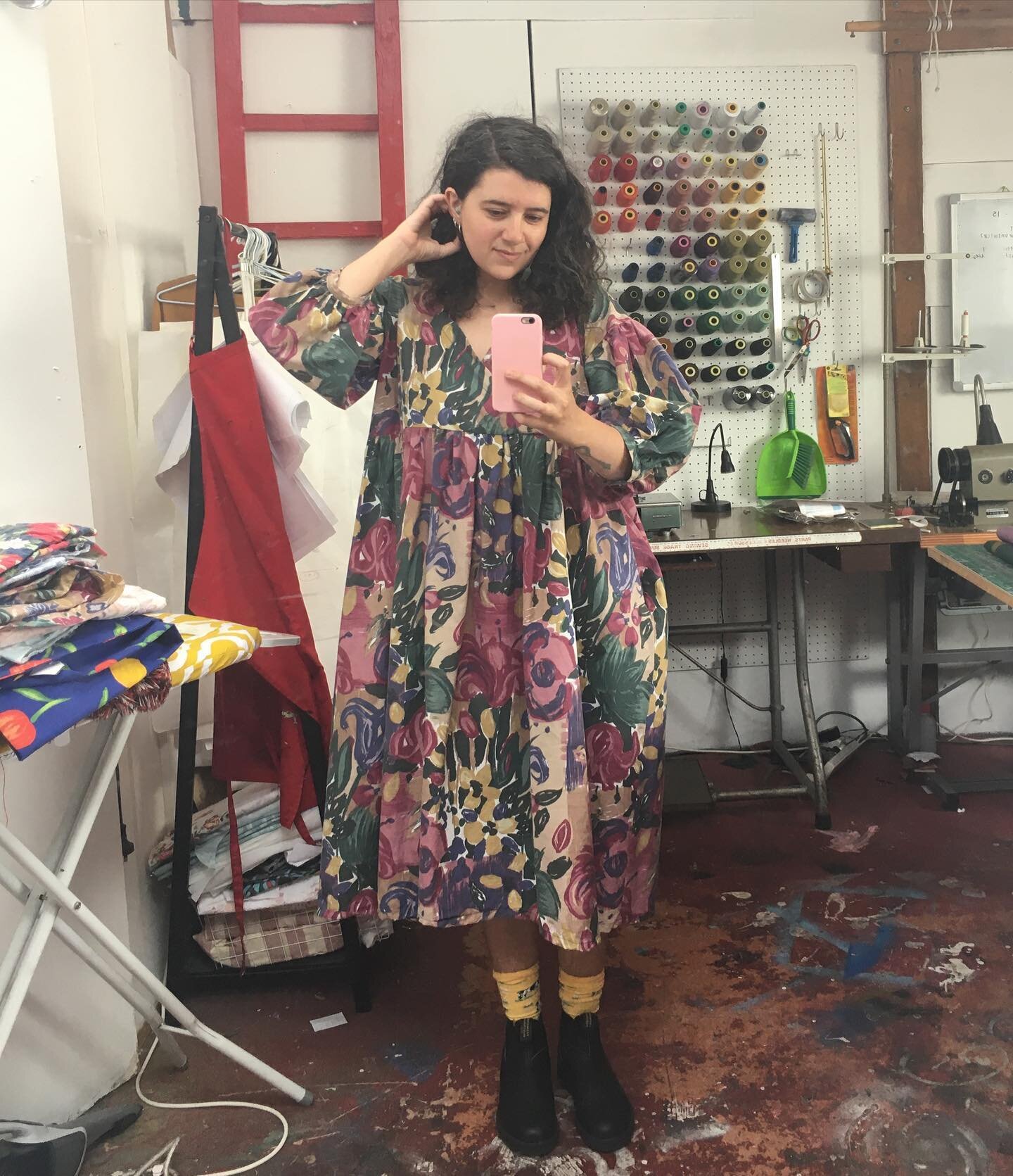 big studio mirror means big number of studio selfies in clothes i&rsquo;ve made!! (all but pictures 2 and 5 are made from secondhand fabrics either from @scrapsf or op-shops!)