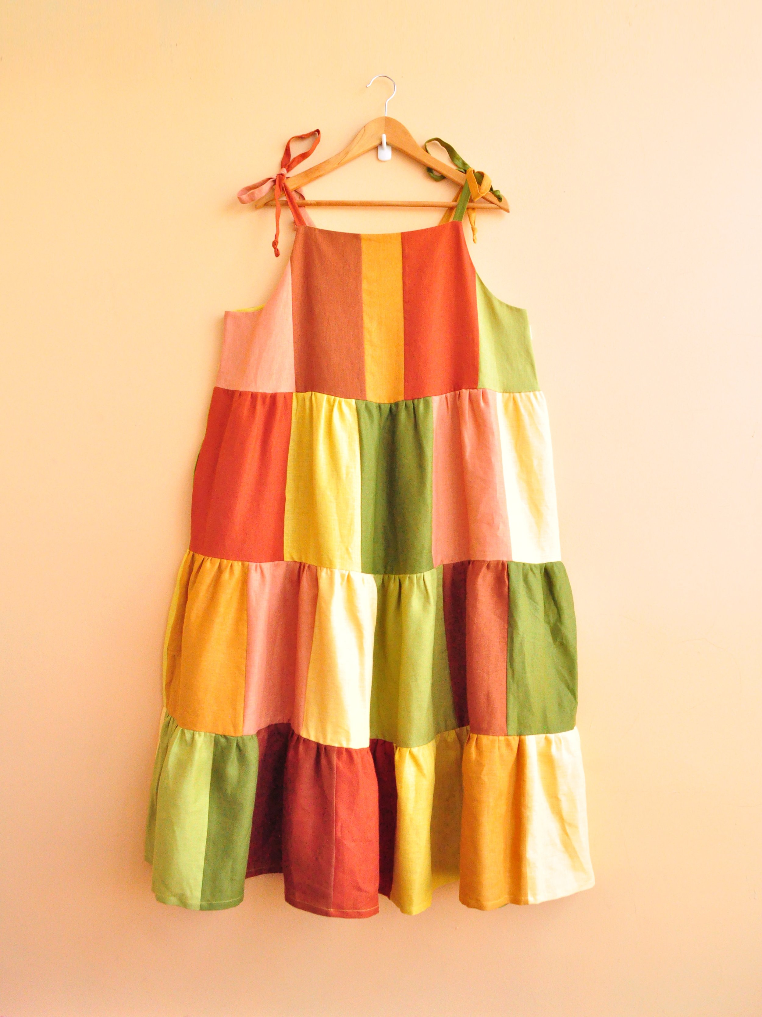 Tiered Citrine Dress - Autumn Leaves - Size Extra-Large