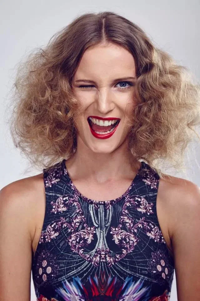  Shot by Balder Hair: Aislinn Trodden Make Up: Linda Thi 