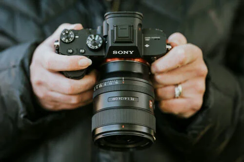 Ceremony Moments: Wedding photography restrictions during the ceremony
