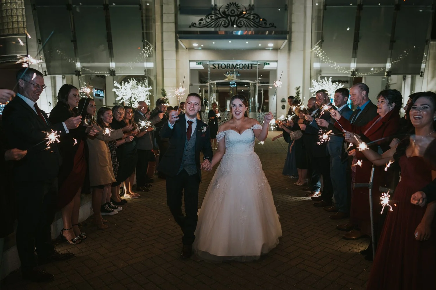 Wedding photograph at Stormont Hotel Belfast by Tommy and Laurene