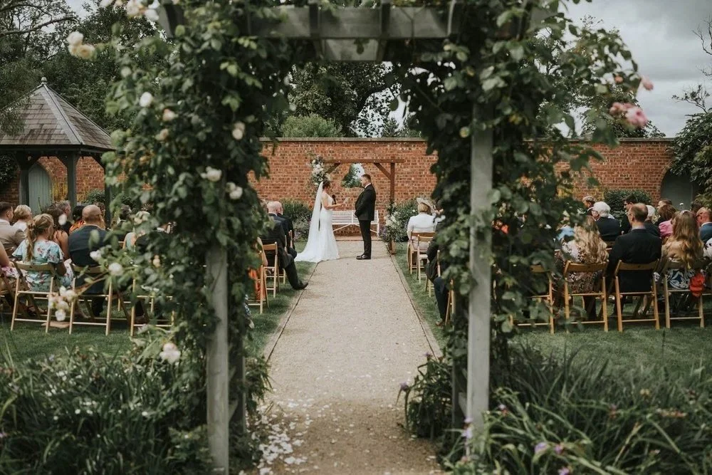 How to Choose Images for Your Wedding Album 07