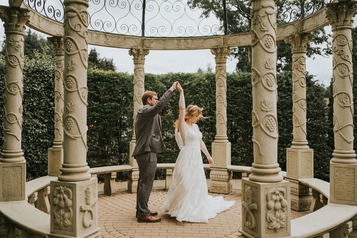 How to Choose Images for Your Wedding Album 10