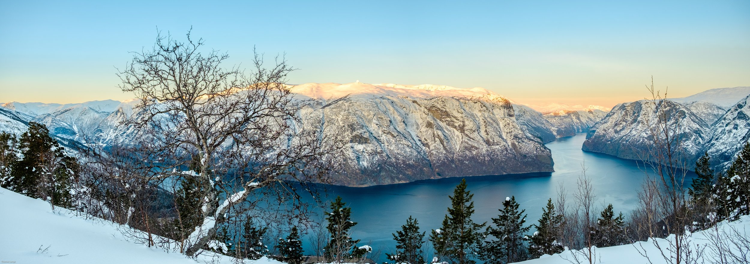 Snowshoe Hike — Fjordsafari