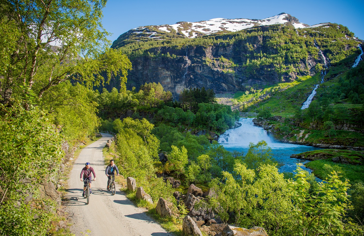 Sykkeltur-i-Flamsdalen-sverrehjornevik.com -Flåm AS (print.jpg