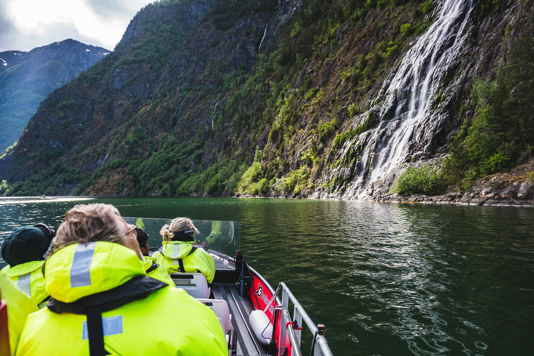 WEB-2021-06-15-FjordSafari-3TimerFjordSafarimedUndredalogGudvangenJuni-32.jpg