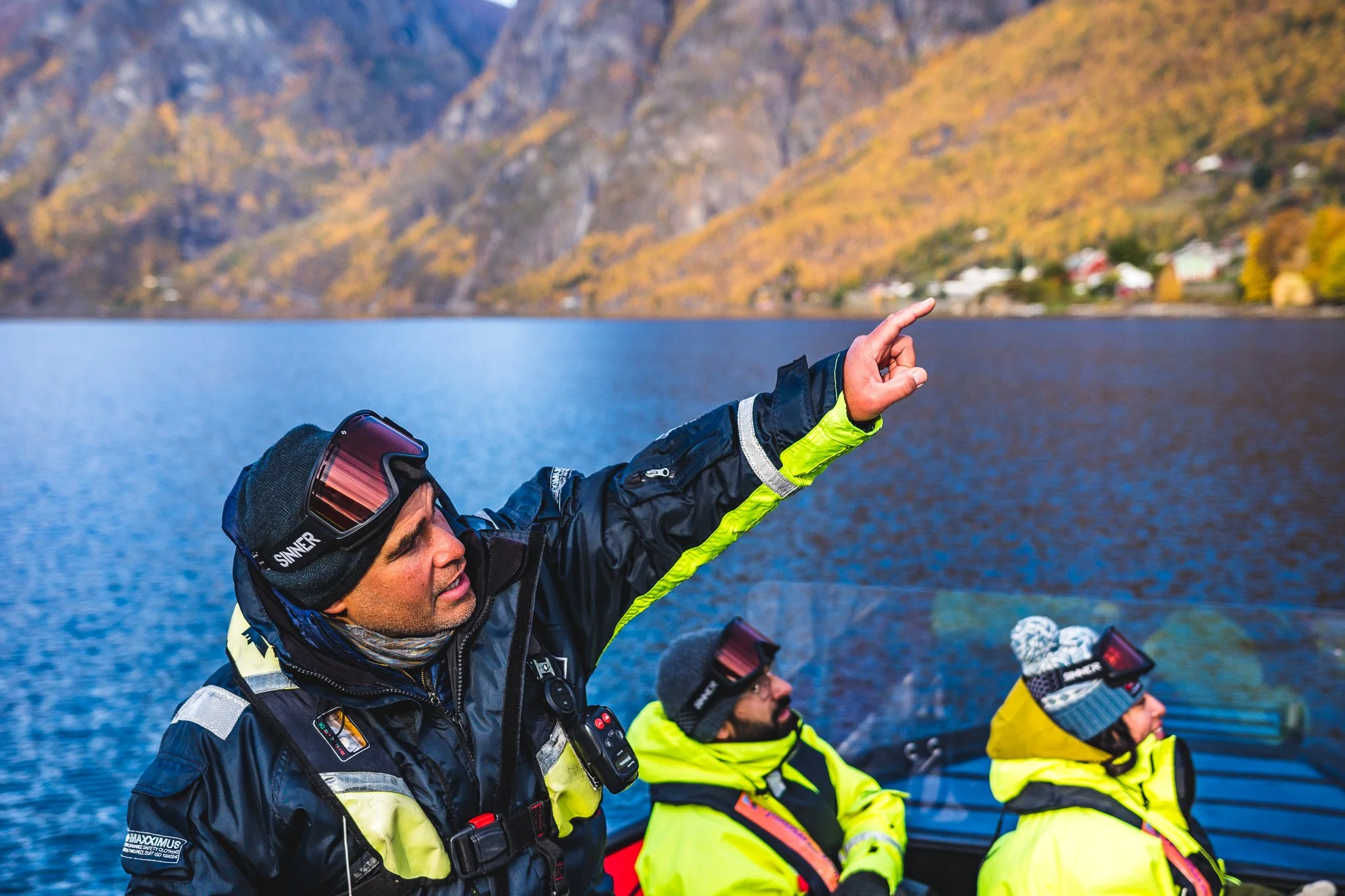 WEB-2022-10-15-FjordsafariHøstpåFjorden-2.jpg