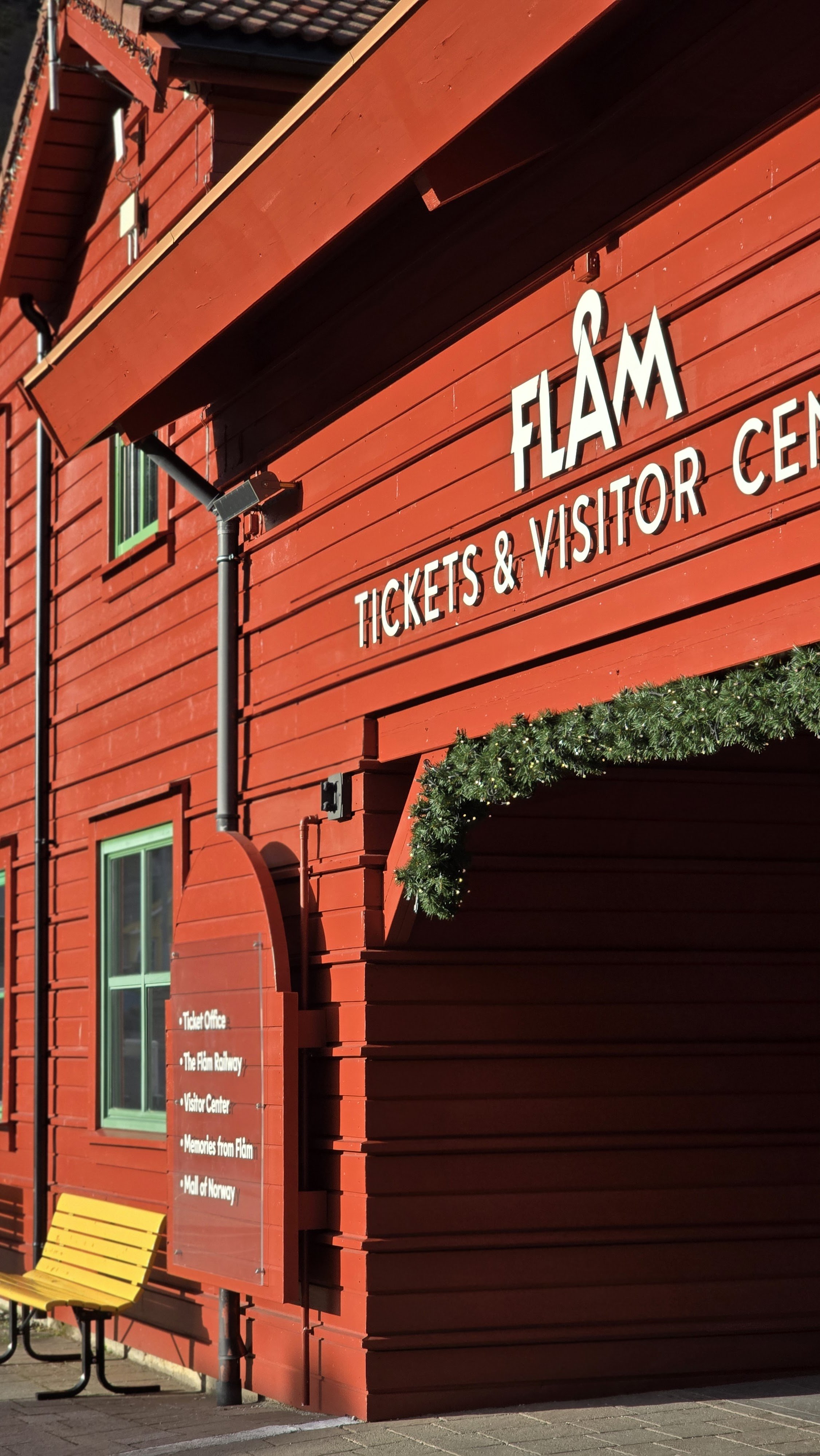 vistors center inzoom.jpg