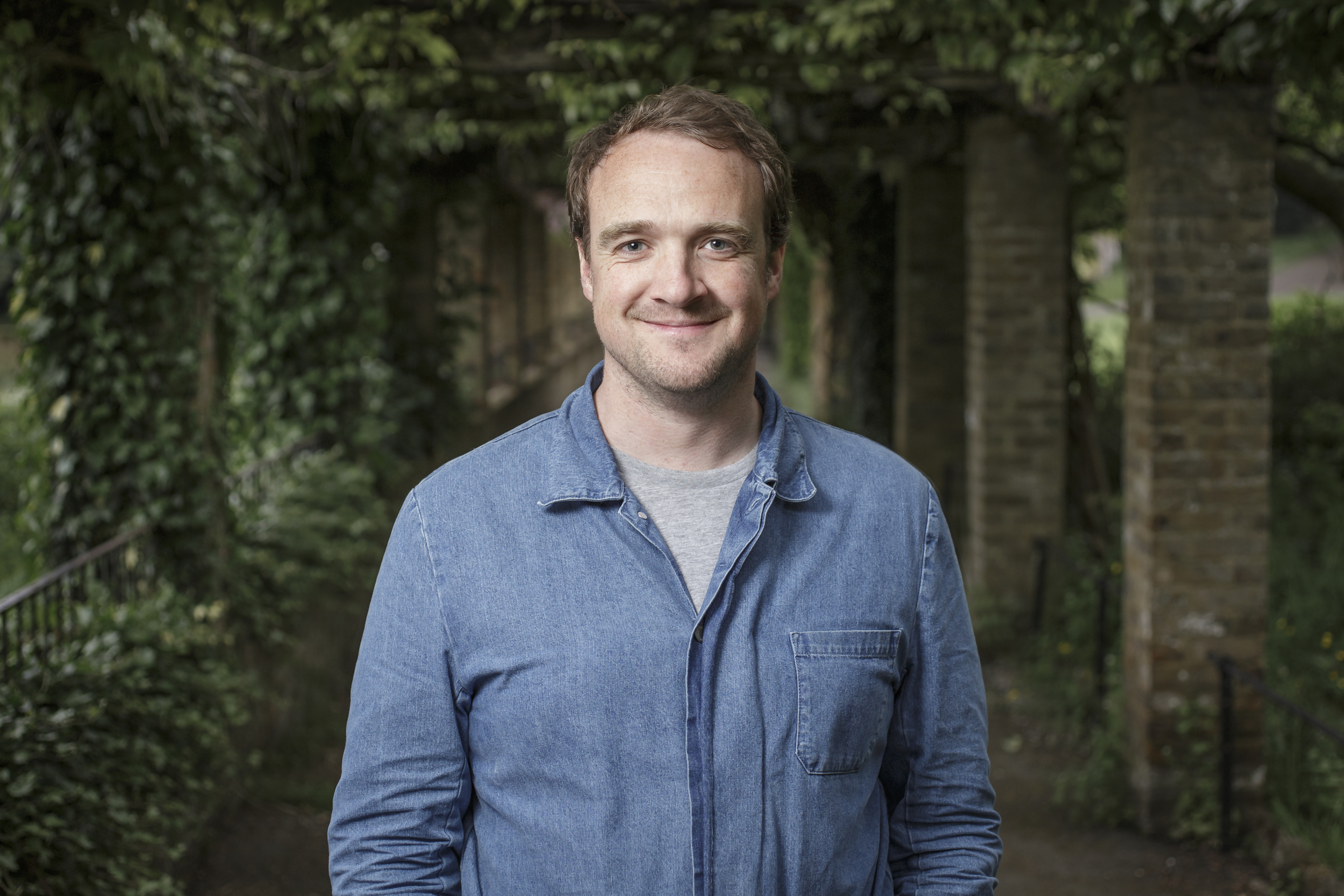 PAUL TURNER, DIRECTOR AND ARCHITECT BArch (Hons), Dip Arch, ARB, RIBA paul@turnerarchitects.co.uk | +44 (0) 7779 726 996 Paul studied at the Mackintosh School of Architecture at the Glasgow School of Art, Cass School of Art (under Florian Beigel and Phil Christou) and Cambridge University. He has worked for a number of RIBA award winning practices including John Smart Architects, Arup Associates and De Matos Ryan before setting up Turner Architects Ltd in 2014. "I set up Turner Architects to further explore the blurred lines between design and construction."