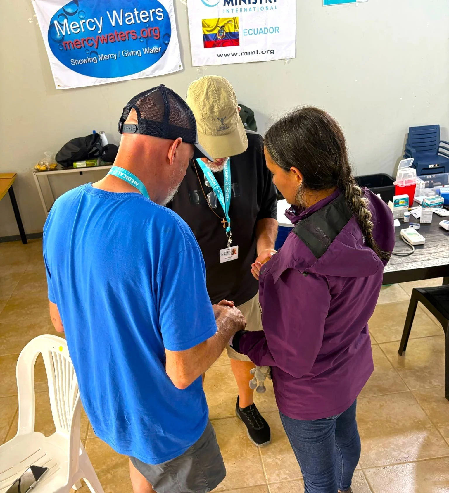 ❤️ One MMI. One Mission.

From July 25 to August 1, our Ecuador project team provided compassionate care through:

General screenings
Minor surgeries
Health education
Primary care
Gynecology services
Dental care

Every patient encounter was an opport