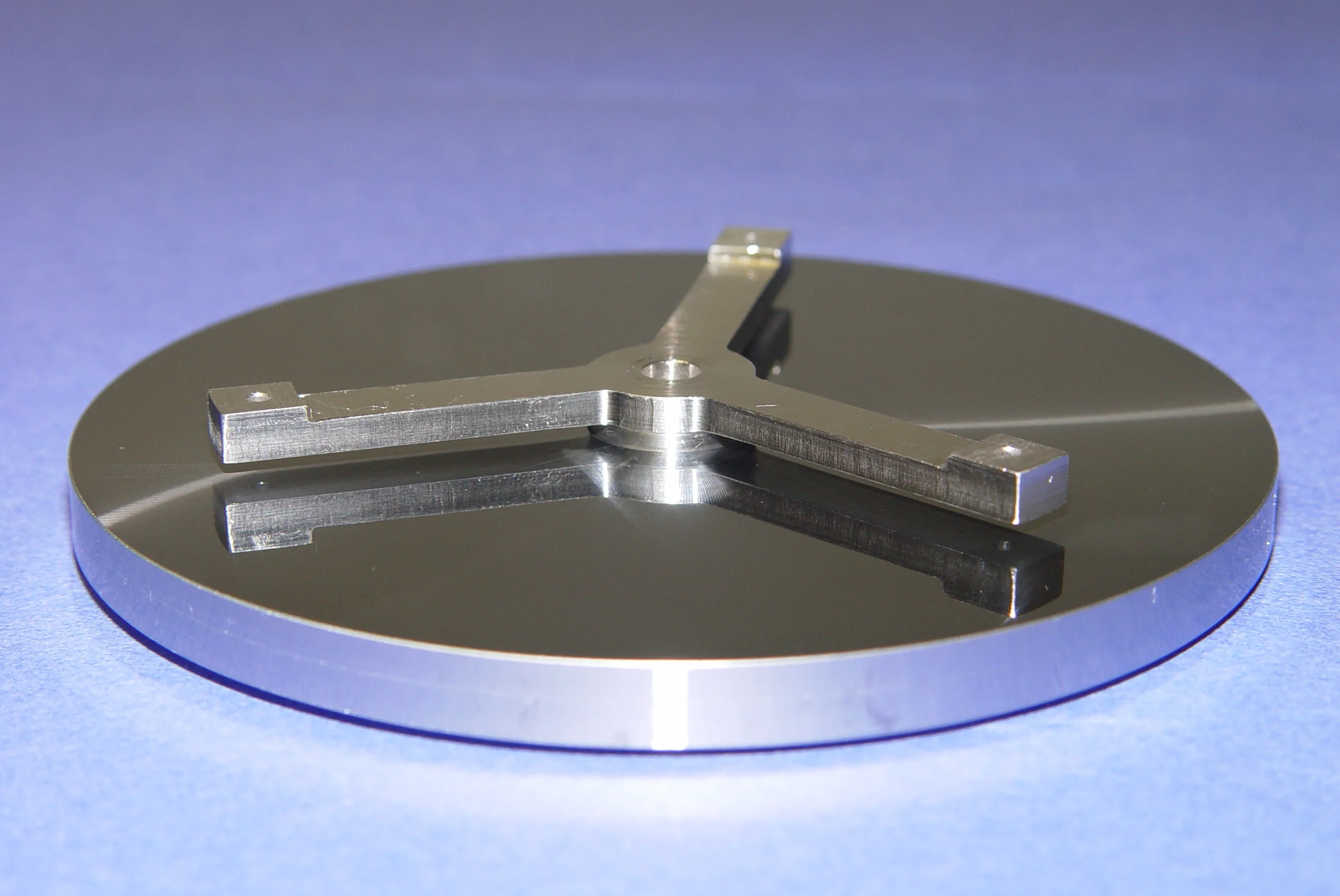 Secondary Mirror with Compact Modularity - Mount Side