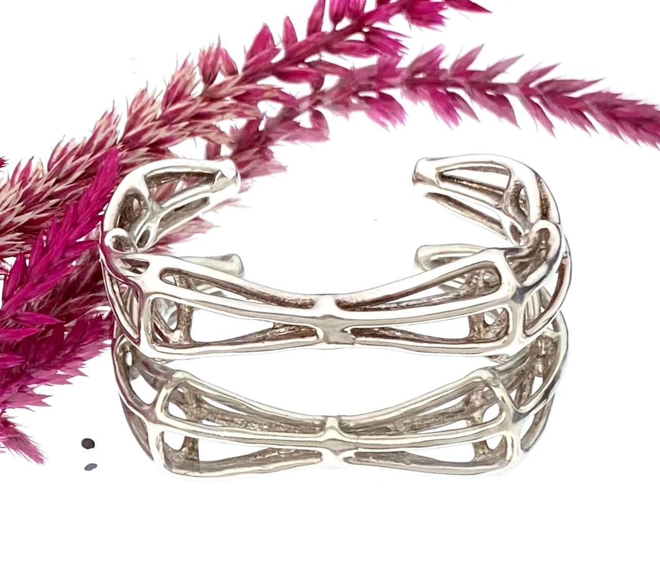 91FAA215-5E78-4E47-ACD6-9015ABFE7234