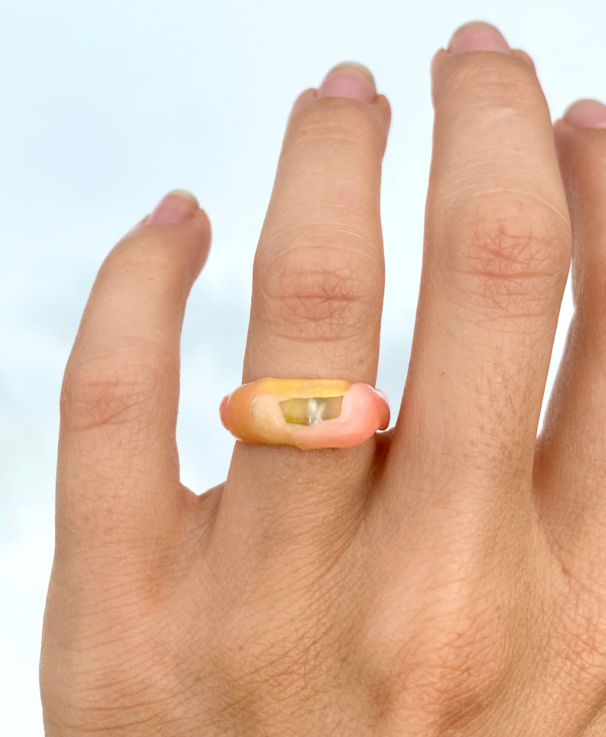 F0D18AA2-90EE-4D9D-9B41-FDFB60530747