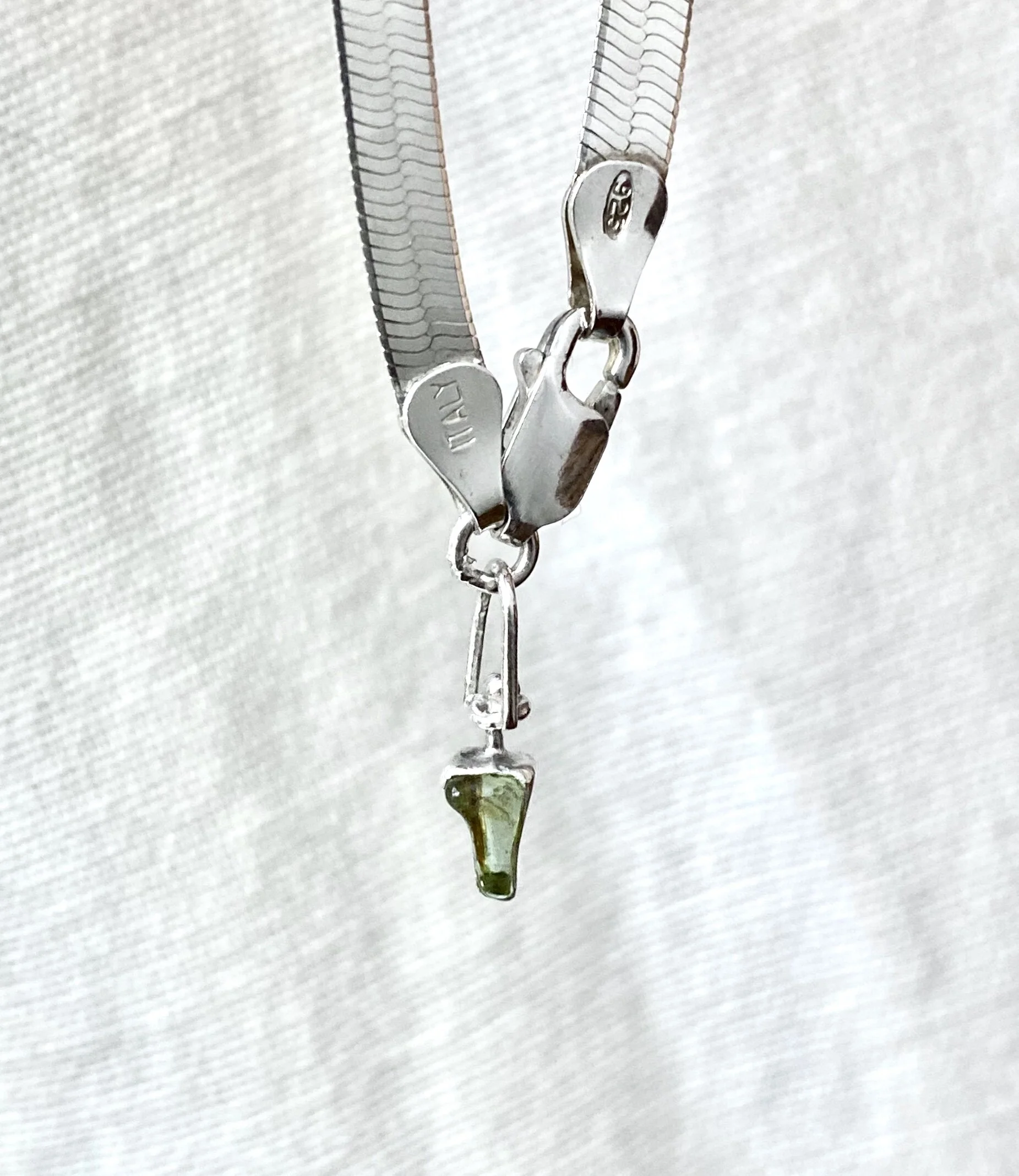 11F6D562-F394-4A48-8622-0104C727EDD1