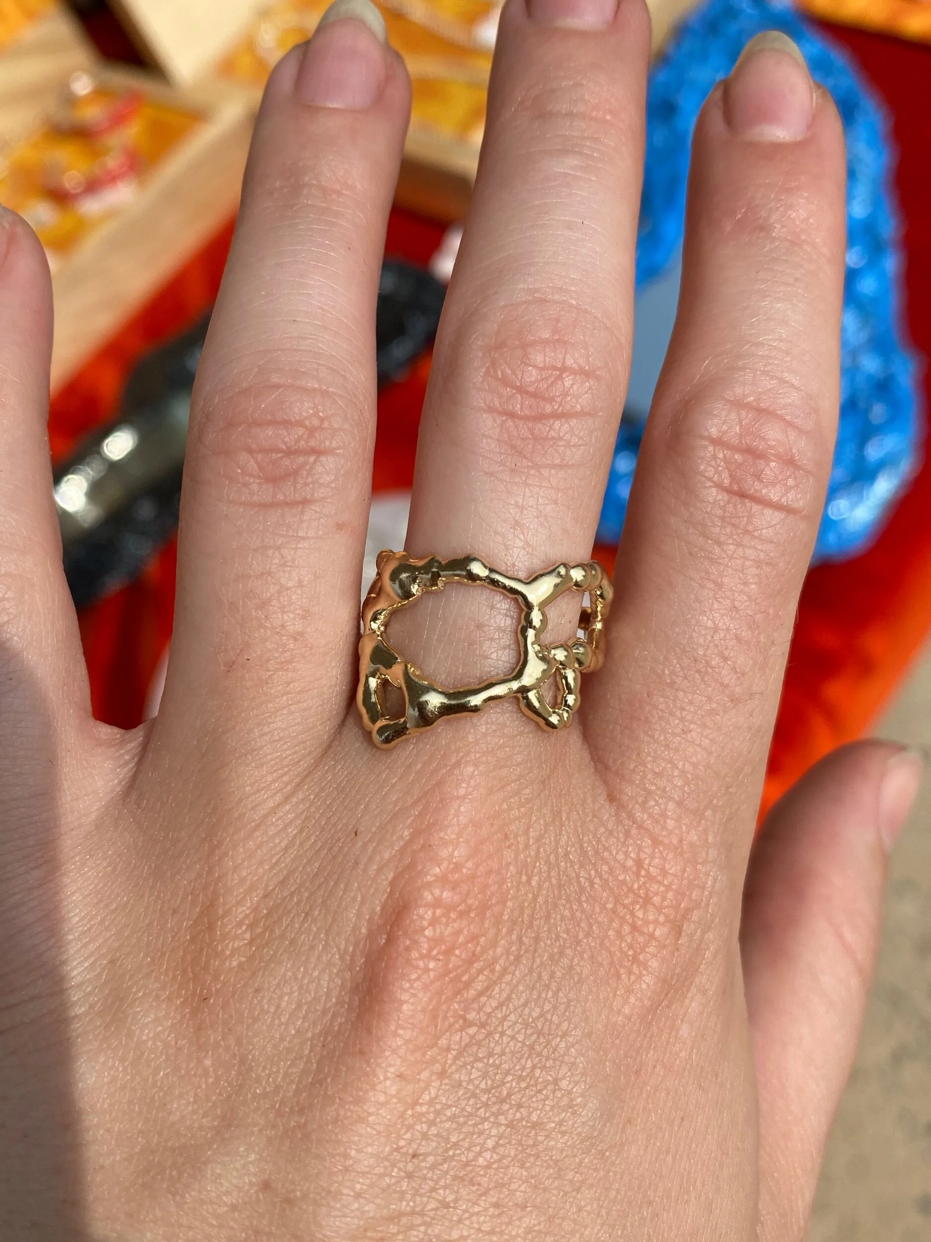 3E8D38AA-E27D-4672-B950-5FAAF5E282AB