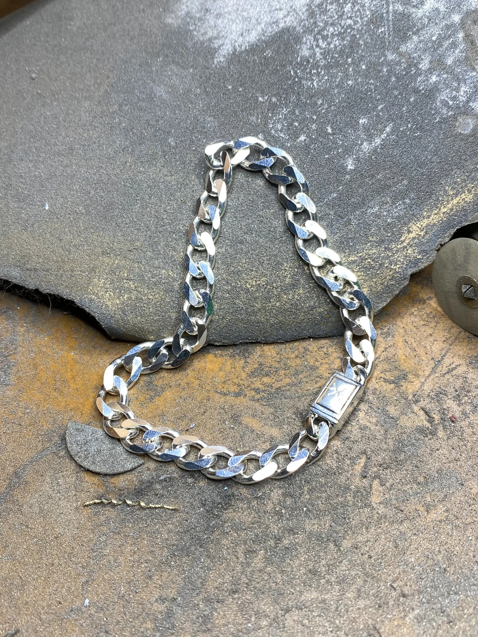 Medium Curb Chain Bracelet