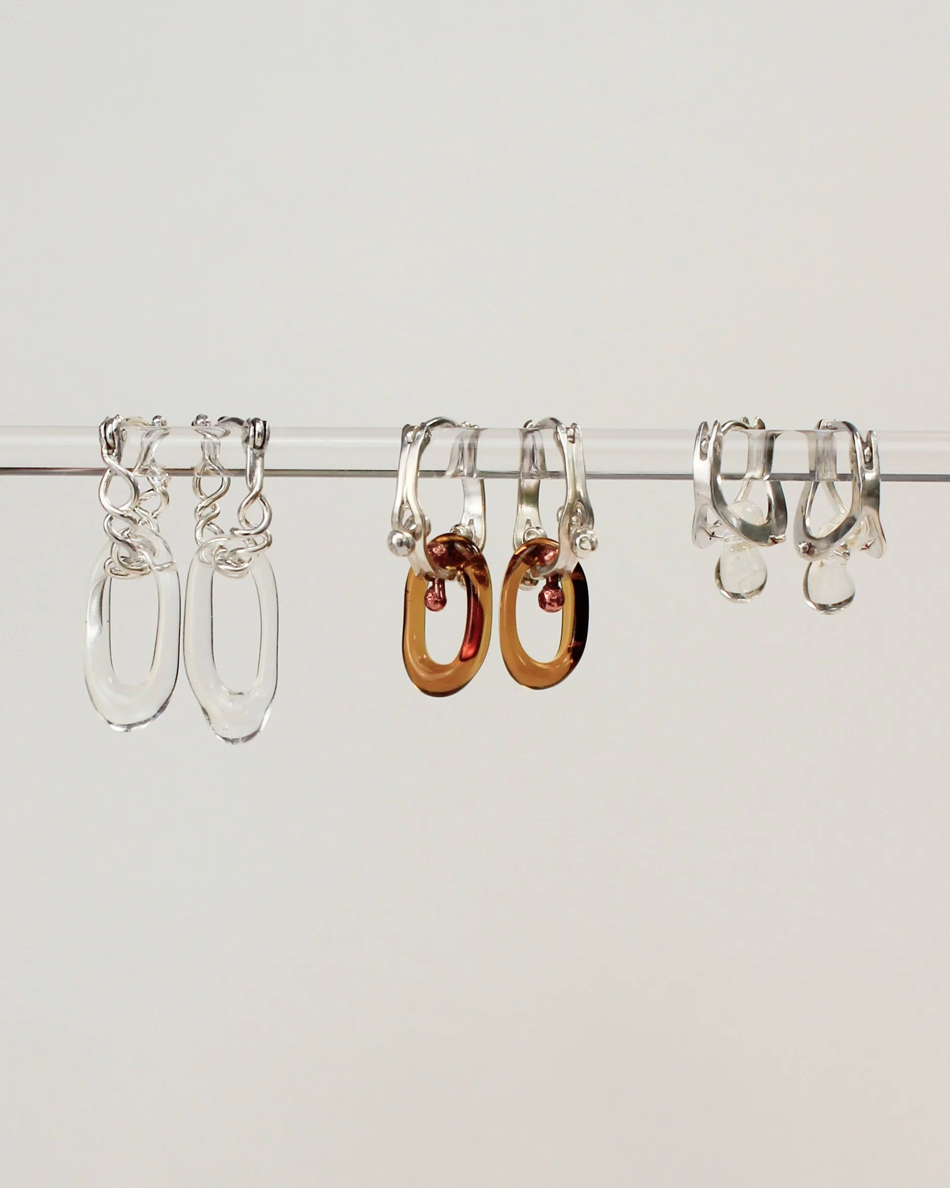 Glass Links