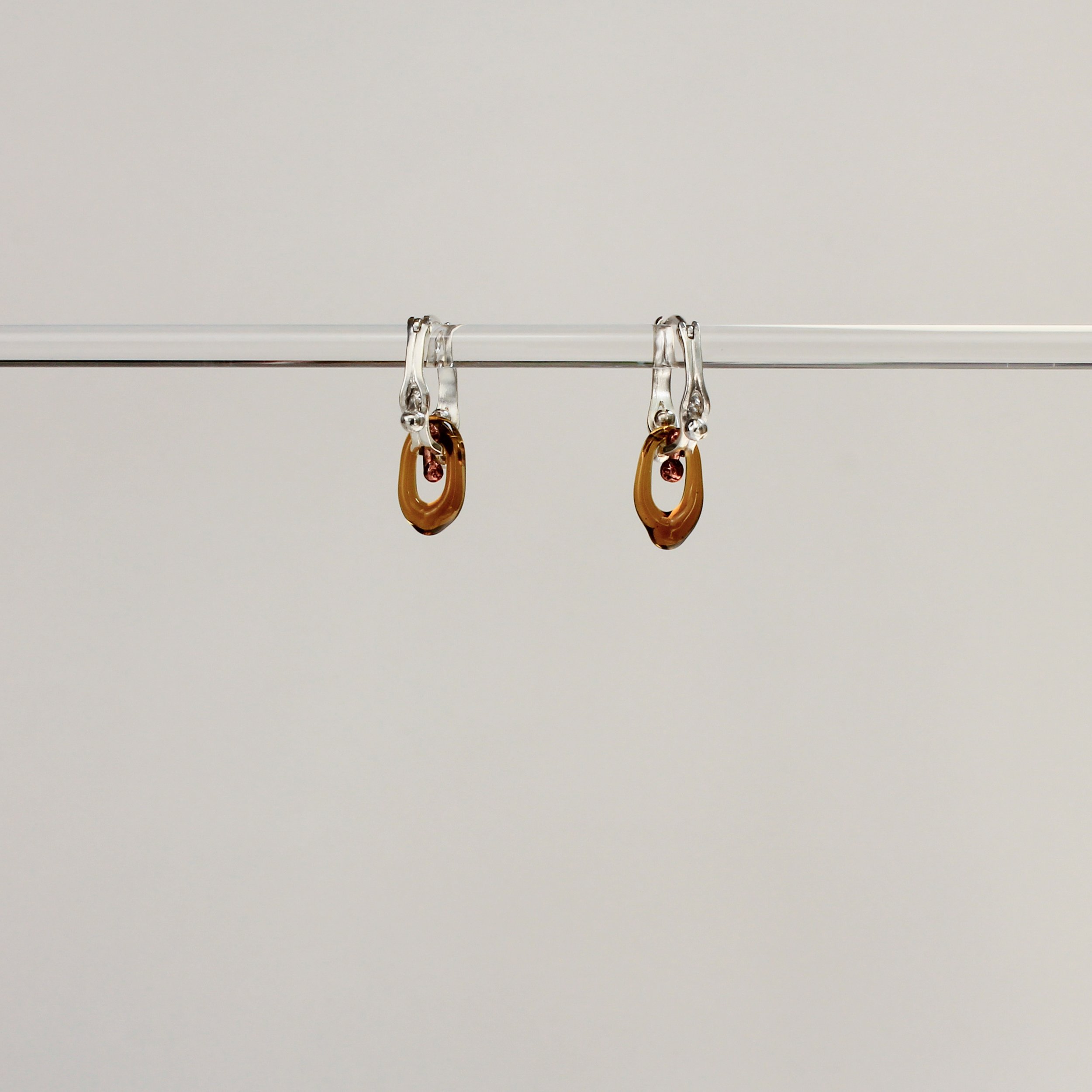y-split and wavy hoops gems glass links-304.jpg