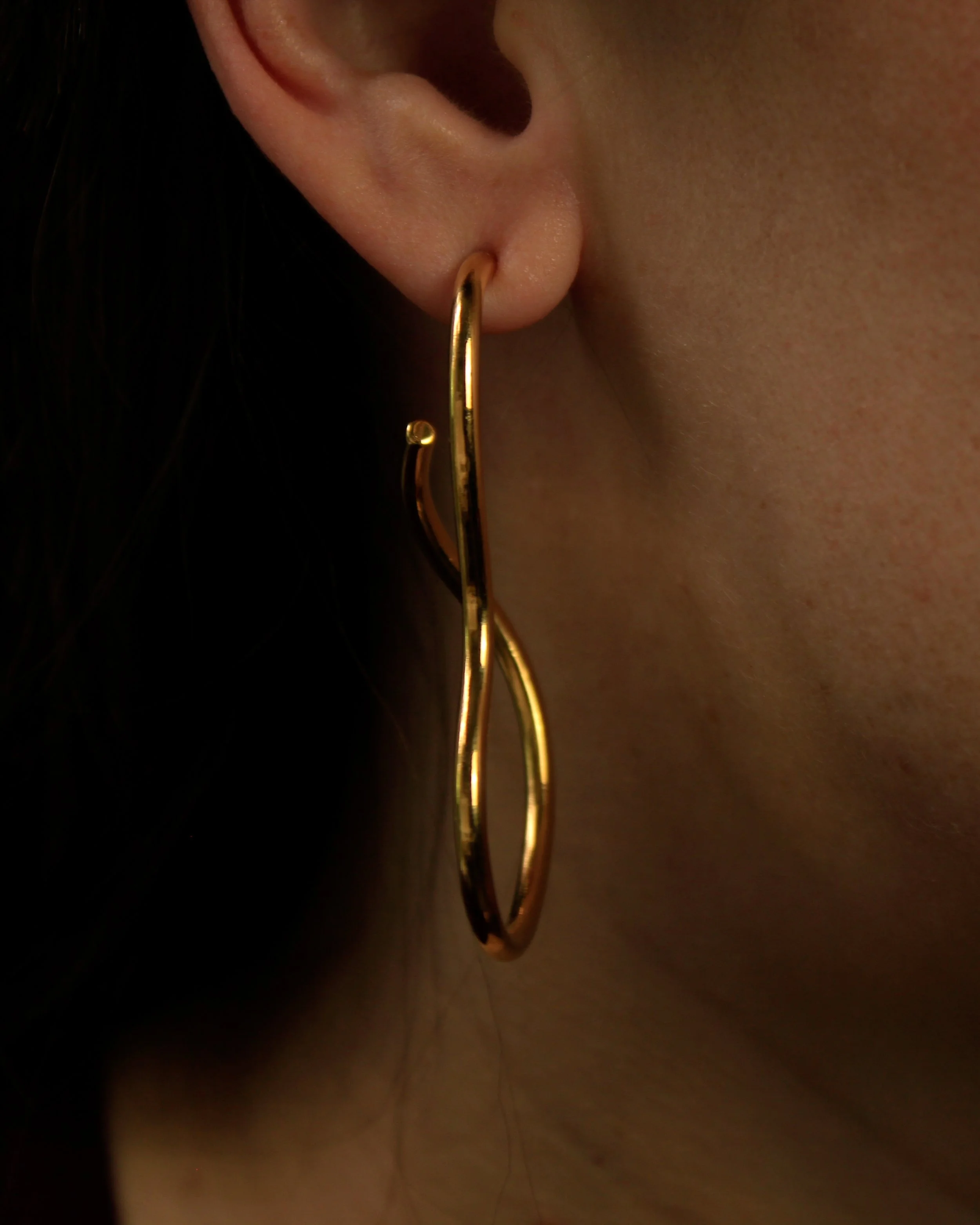 hook earrings - straw & glass - on body-7078-2.jpg