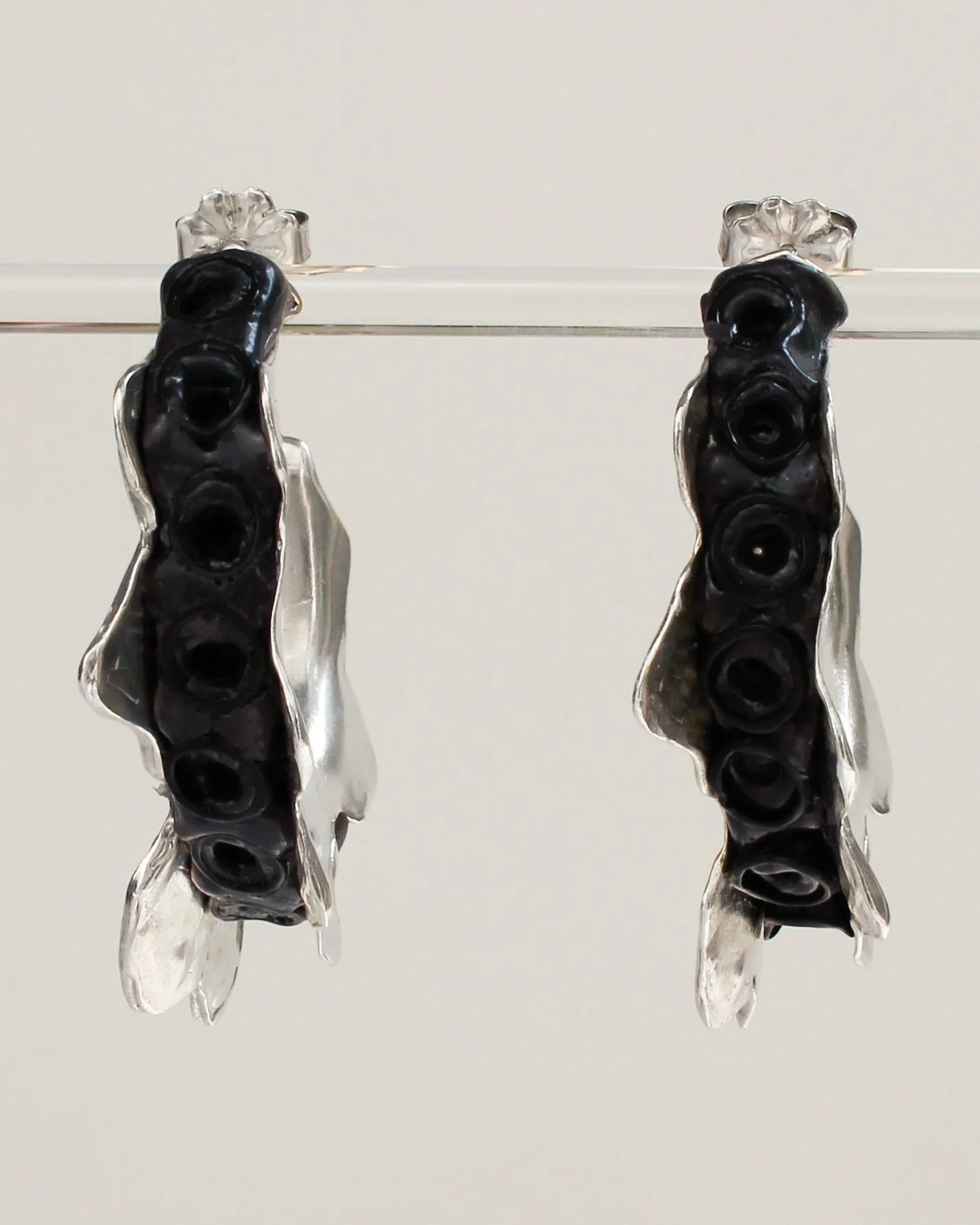 y-split and wavy hoops gems glass links-416-2.jpg