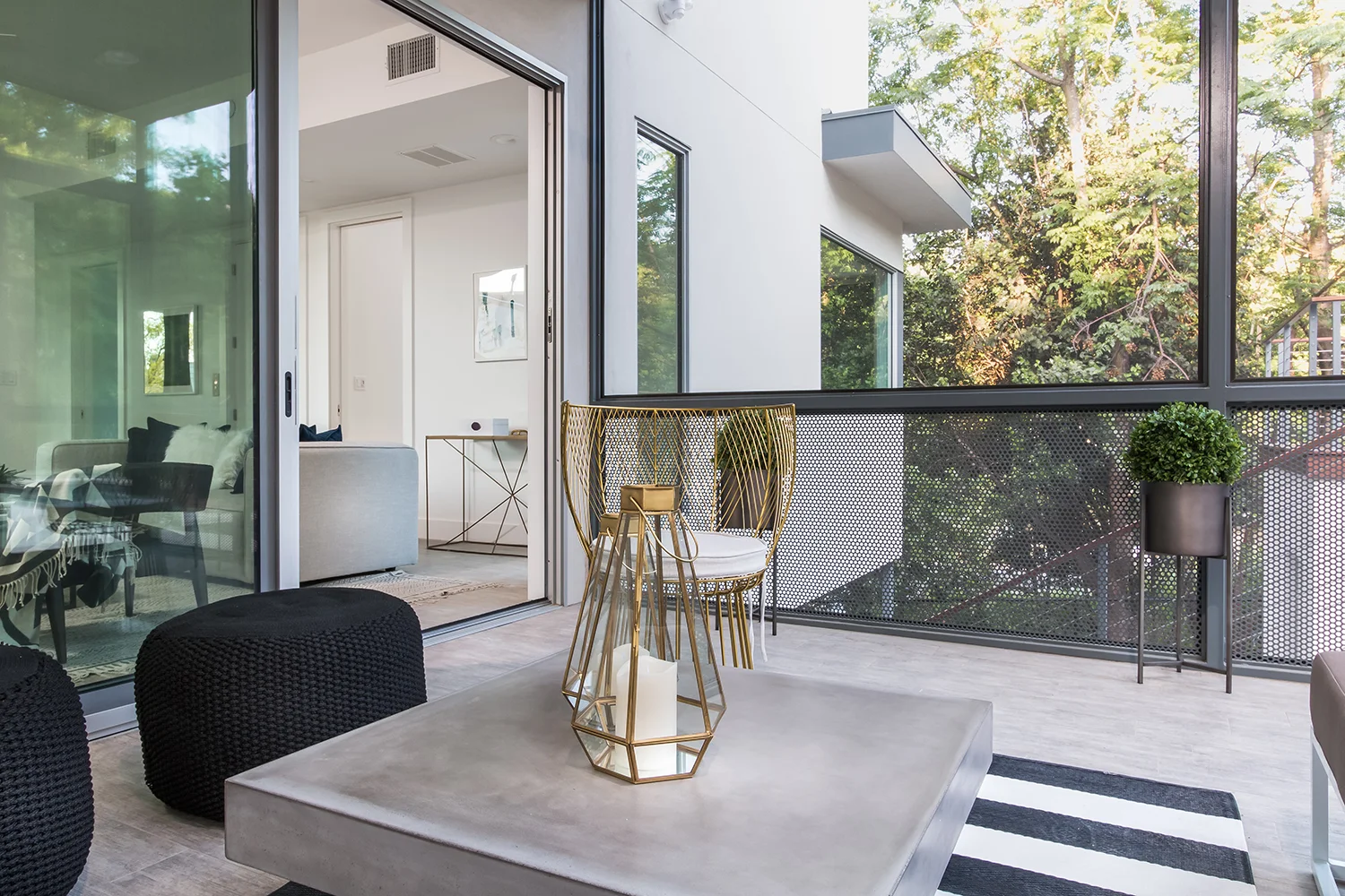 Rutherford Porch3_web.jpg