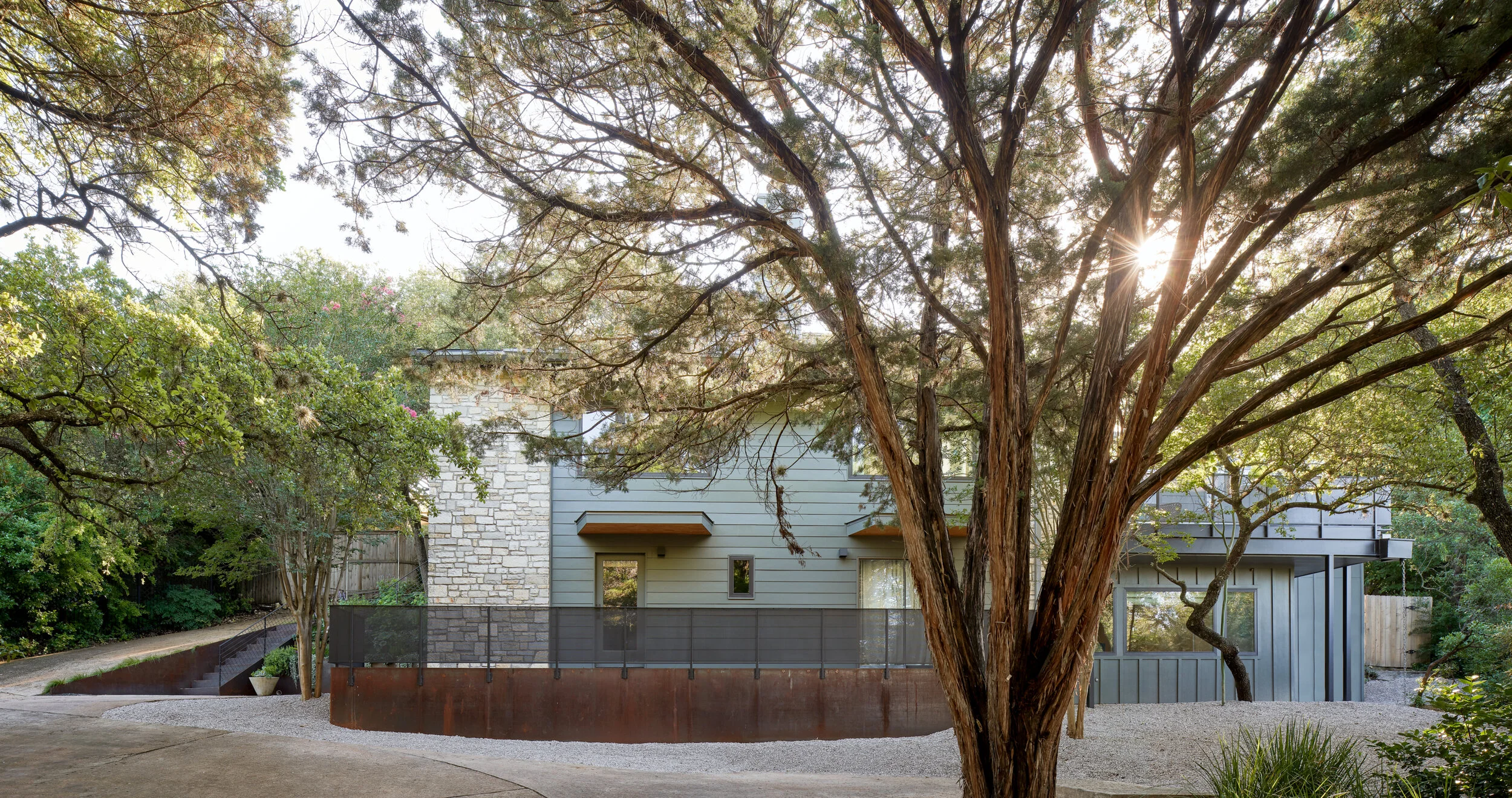 Leonid_Furmansky_5801ValleyCircle_Merzbau_DesignHouseATX_RachelHenderson_Web_14295.jpg